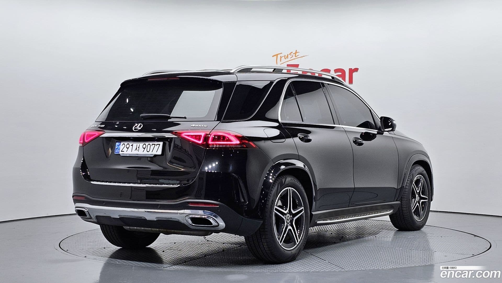 Main__Slider__Photo:GLE-Class Mercedes-Benz 2019.9-1