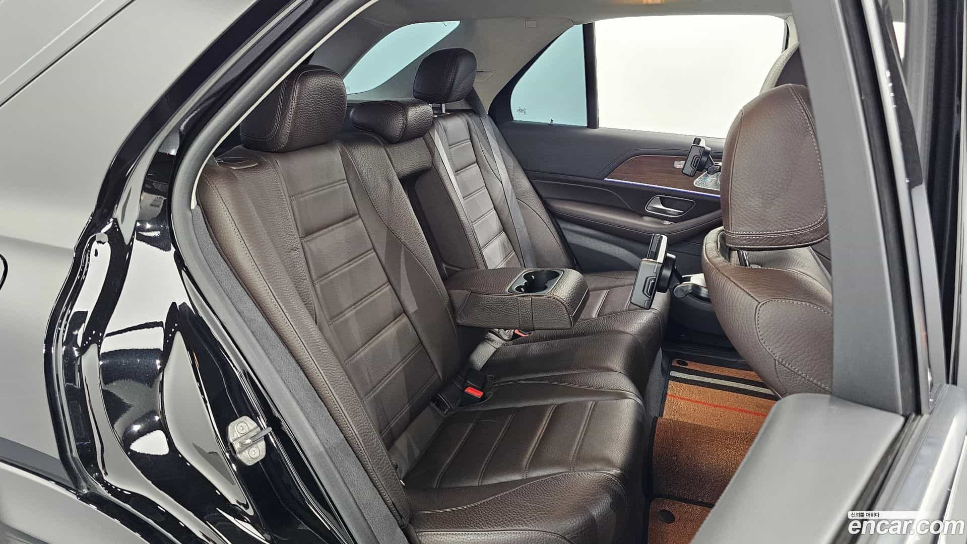 GLE-Class Mercedes-Benz 2019.9-INNER-036