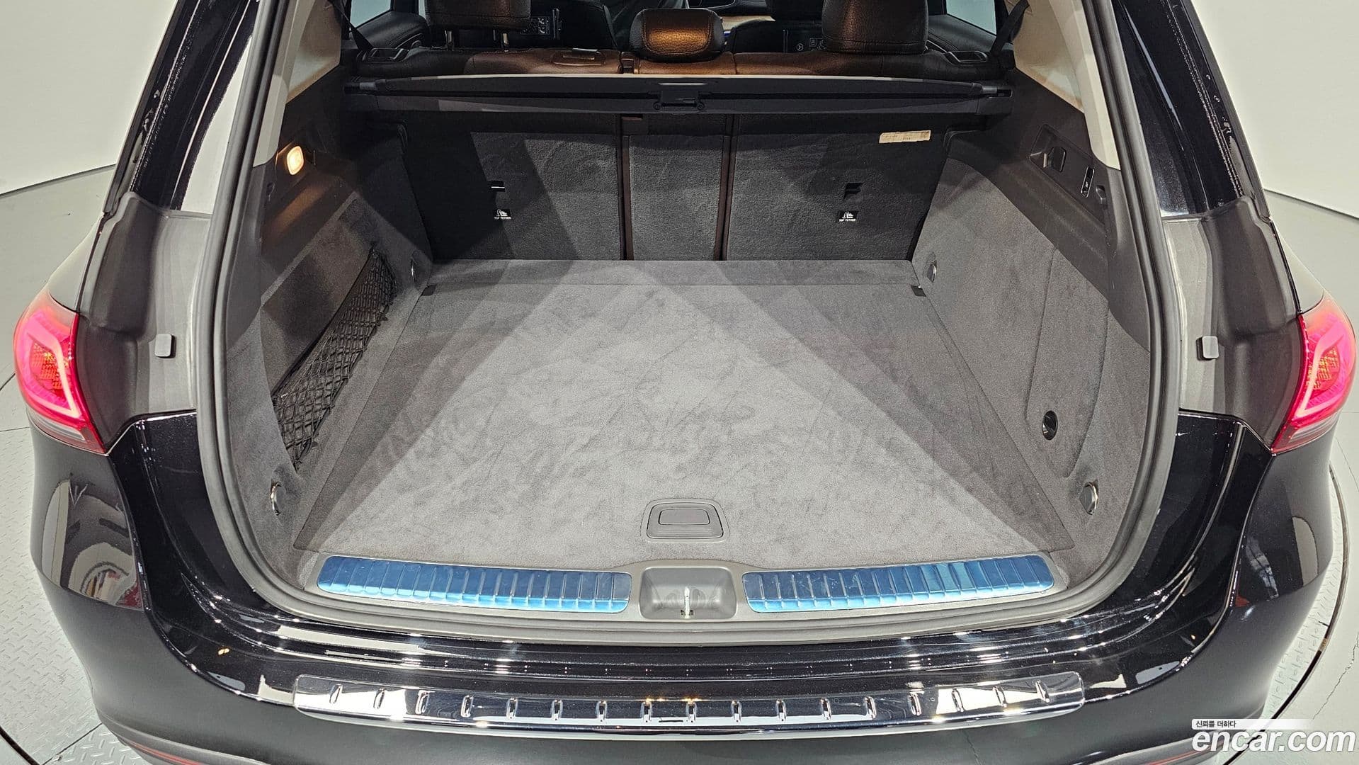 Main__Slider__Photo:GLE-Class Mercedes-Benz 2019.9-27