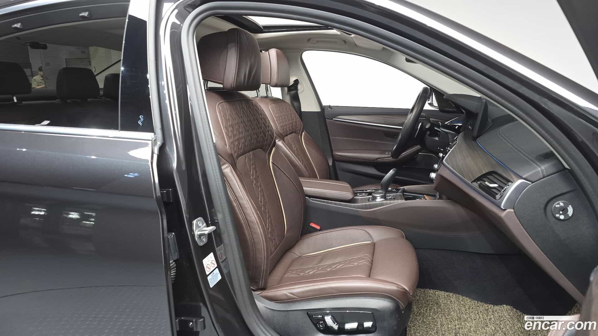 5-Series BMW 2022.7-OPTION-015