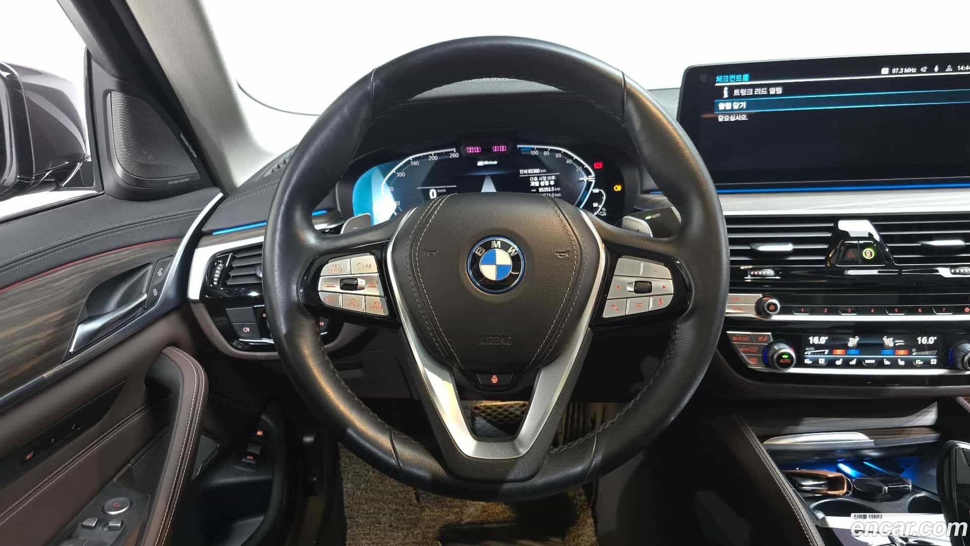 5-Series BMW 2022.7-OPTION-017