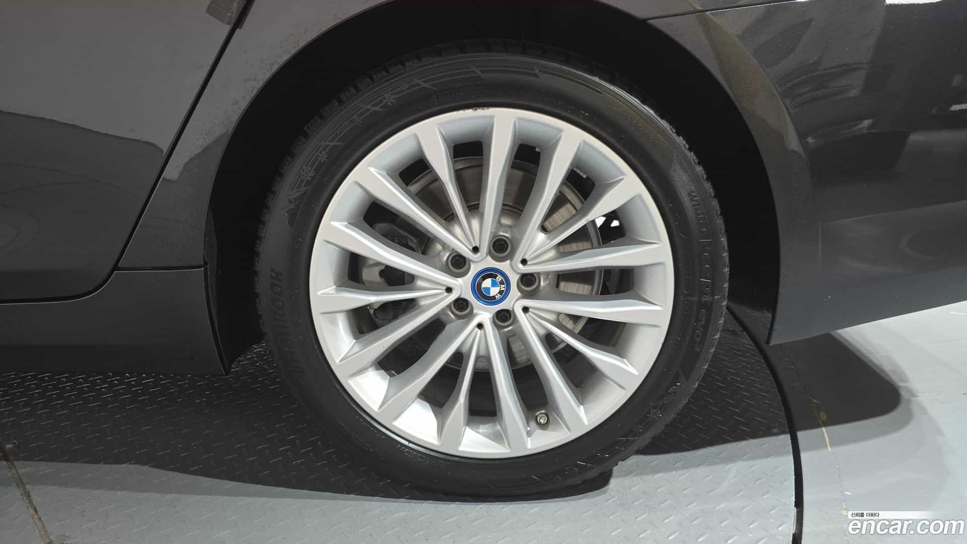 5-Series BMW 2022.7-OUTER-031