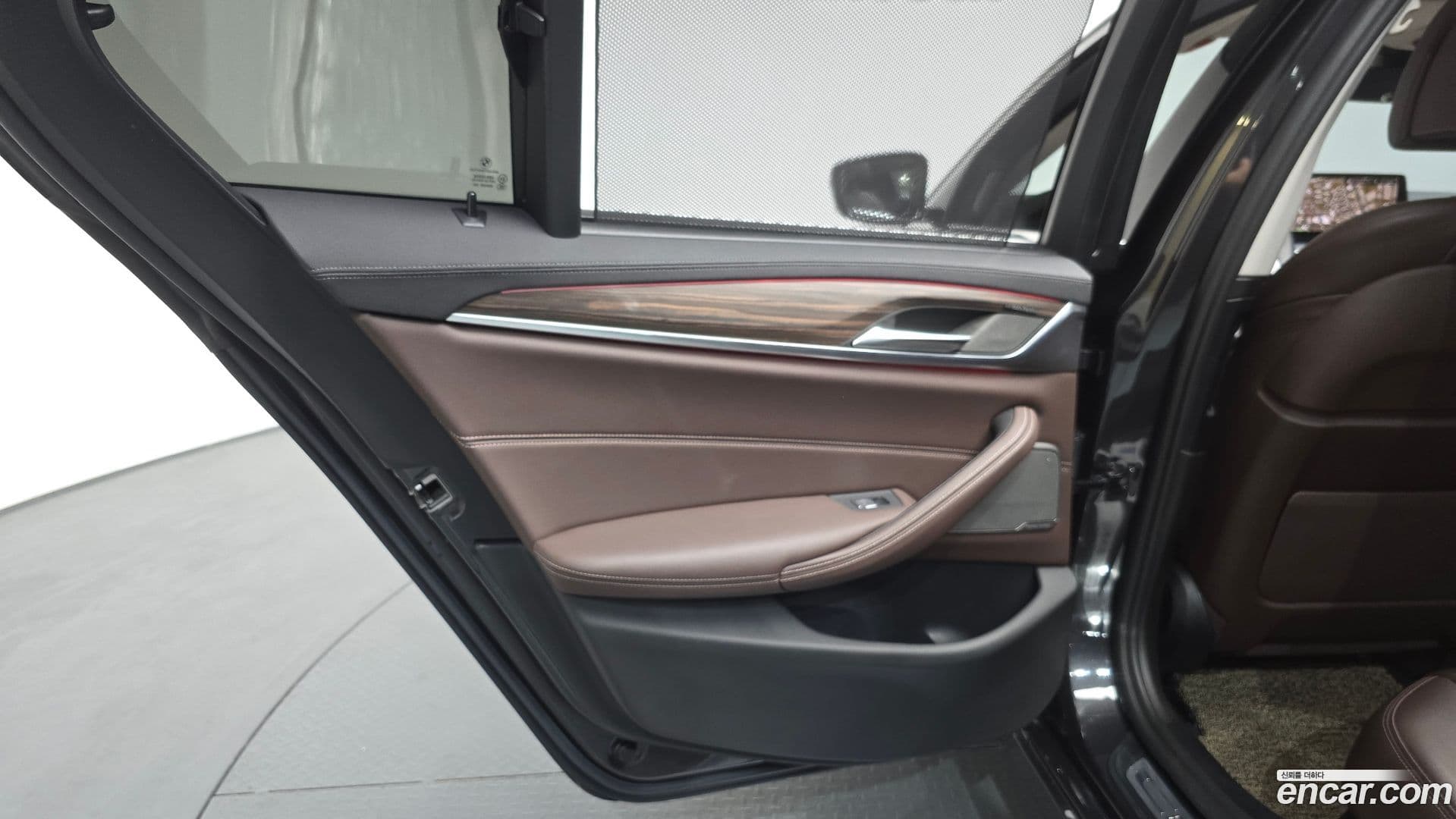 Main__Slider__Photo:5-Series BMW 2022.7-24