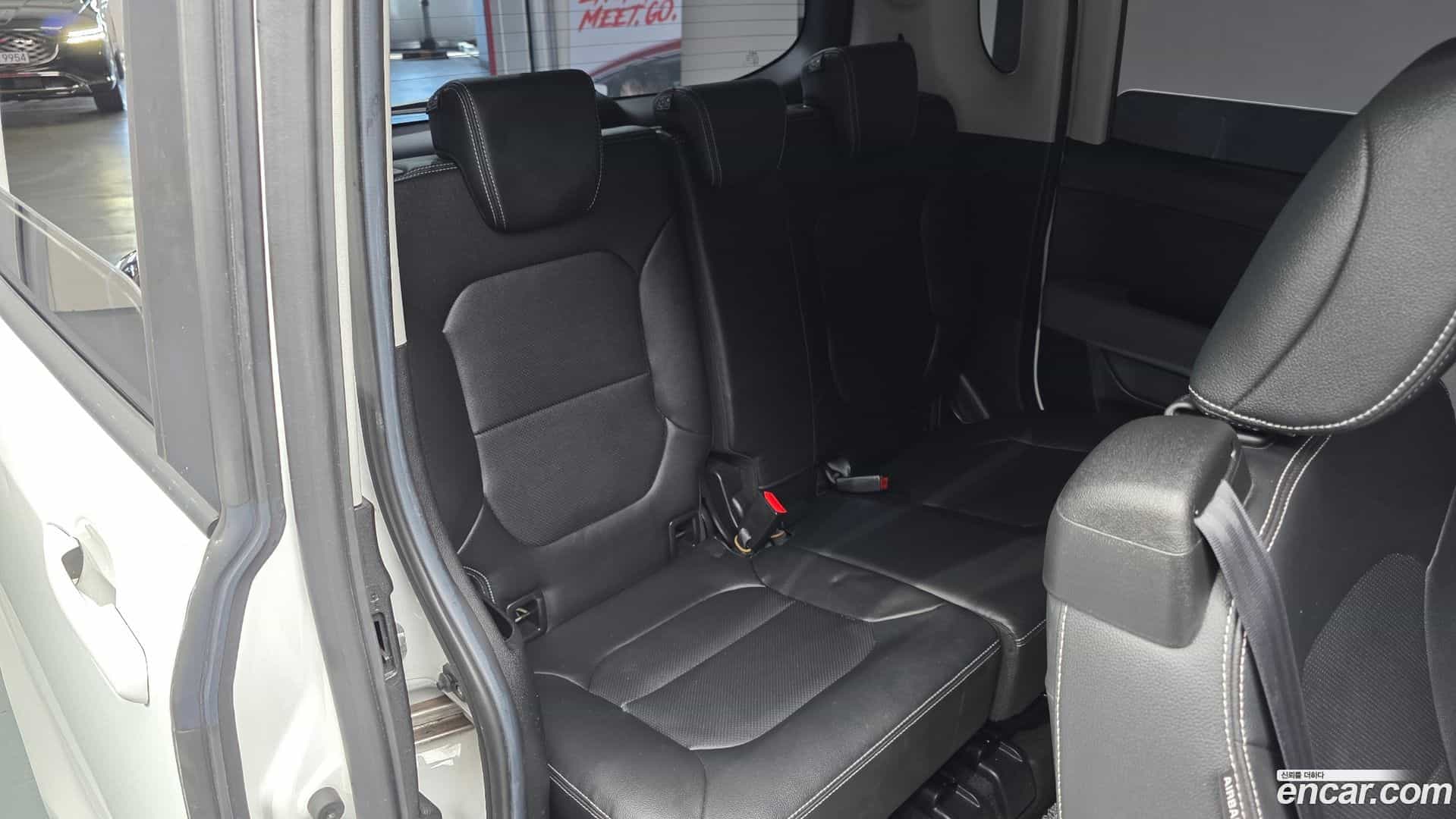 RAY Kia 2023.6-OPTION-015