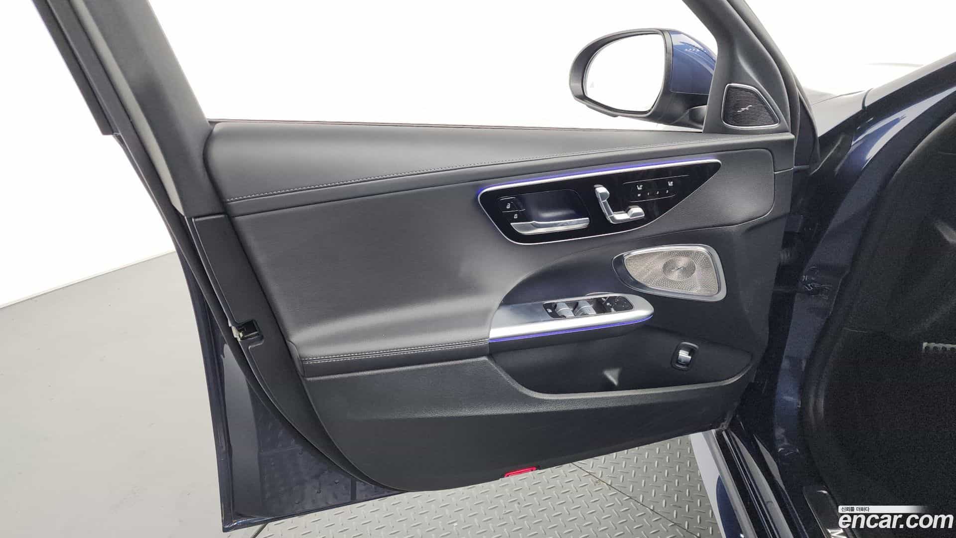 C-Class Mercedes-Benz 2024.11-INNER-034