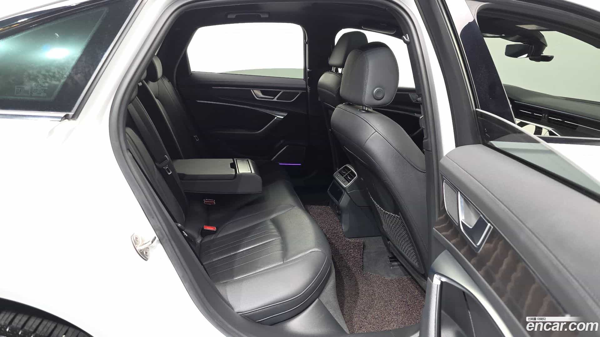 A6 Audi 2023.4-OPTION-016