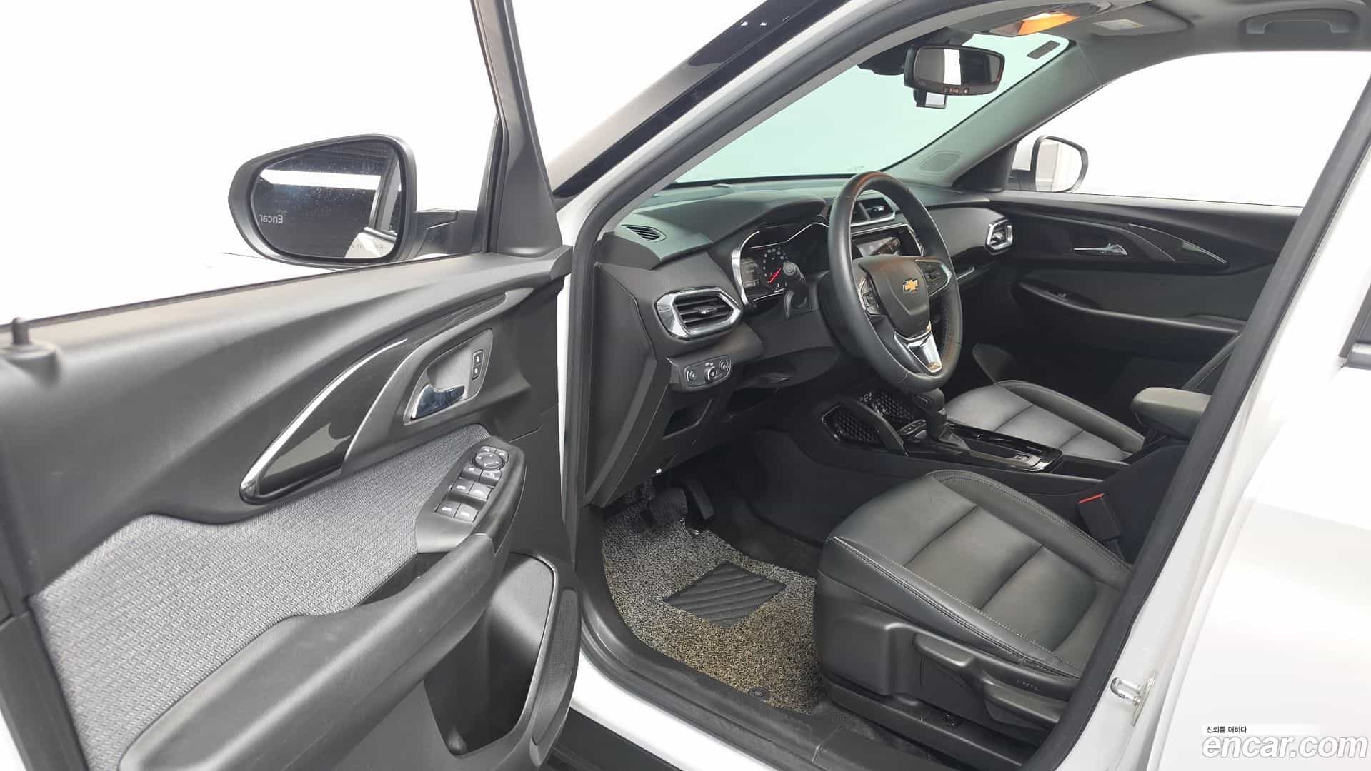 Trailblazer Chevrolet 2021.6-INNER-010