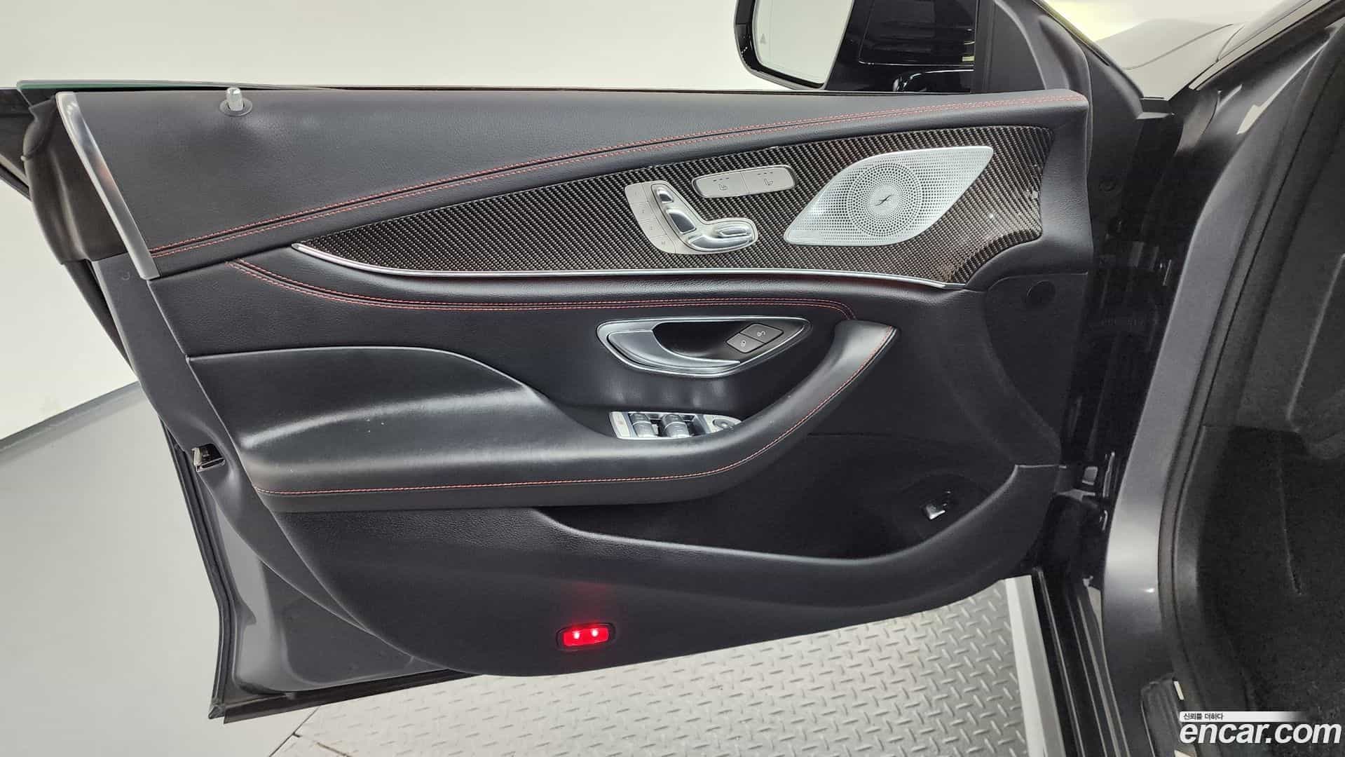 CLS-Class Mercedes-Benz 2021.8-INNER-034
