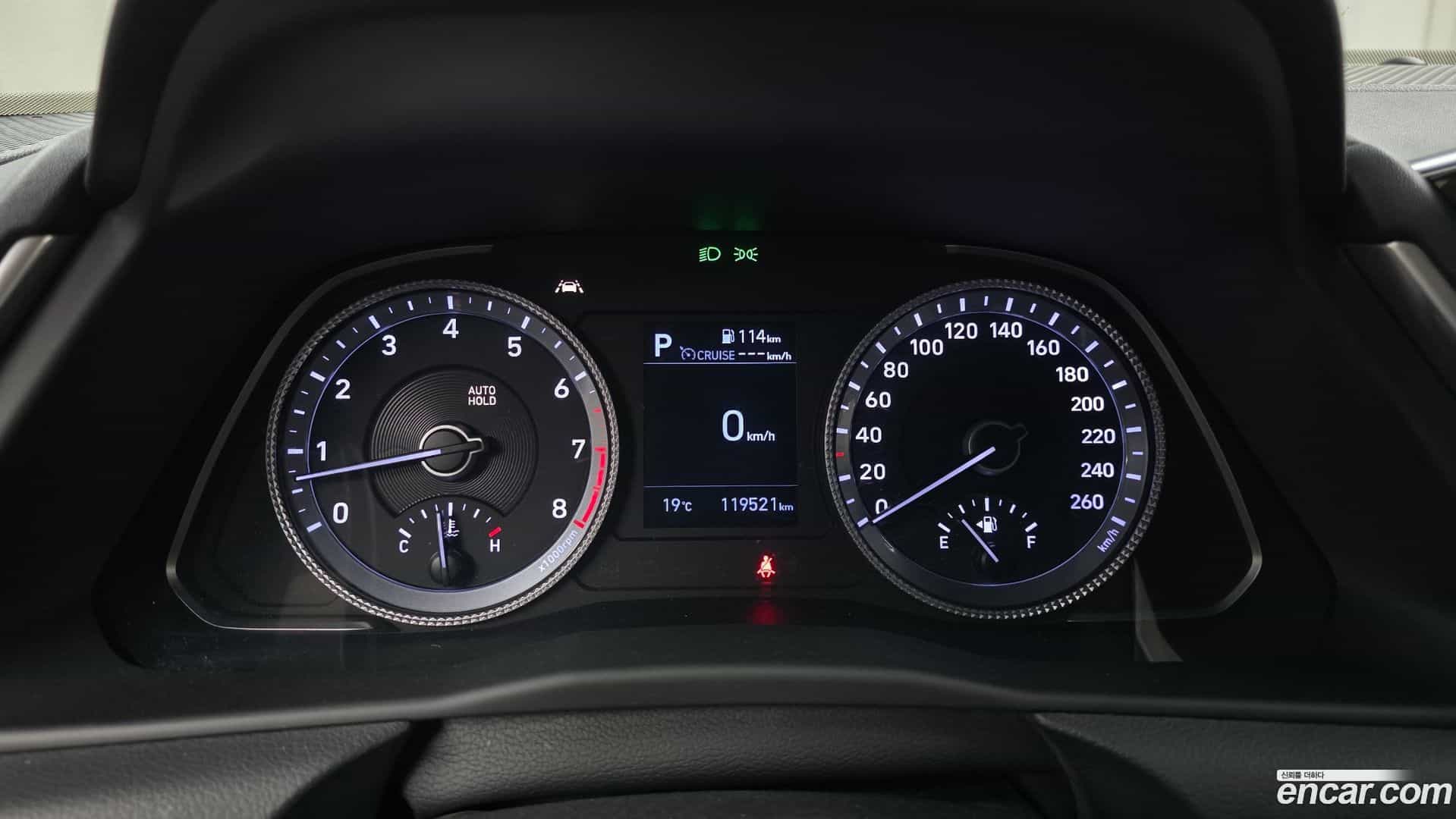 Sonata Hyundai 2019.4-INNER-008