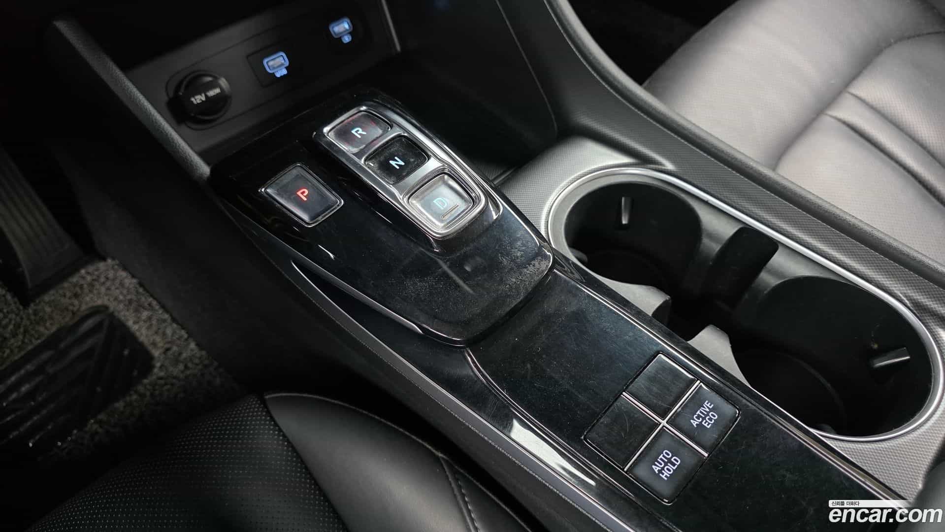 Sonata Hyundai 2019.4-INNER-009