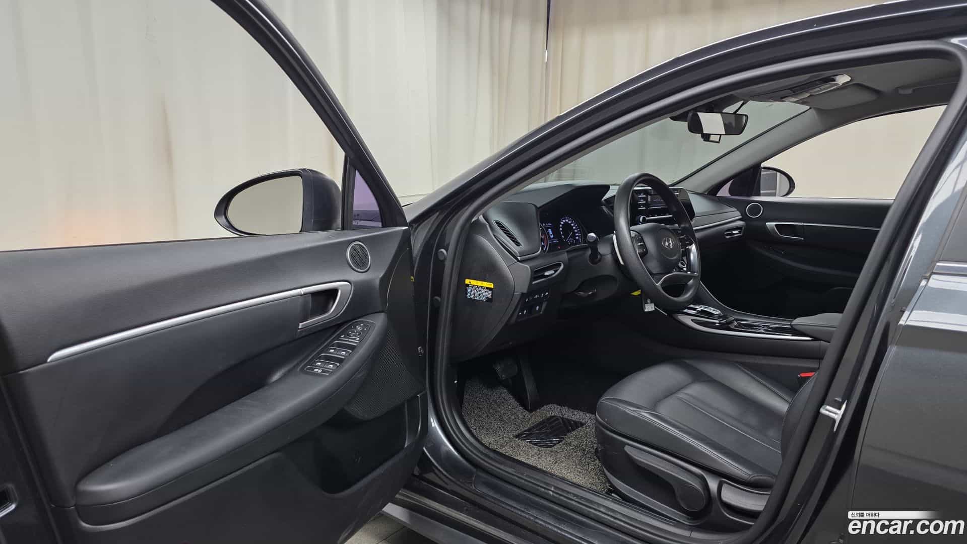 Sonata Hyundai 2019.4-INNER-010