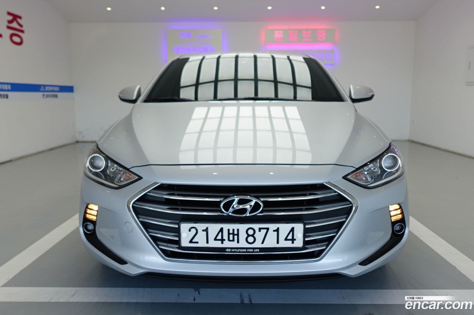 Main__Slider__Photo:AVANTE Hyundai 2018.5-0