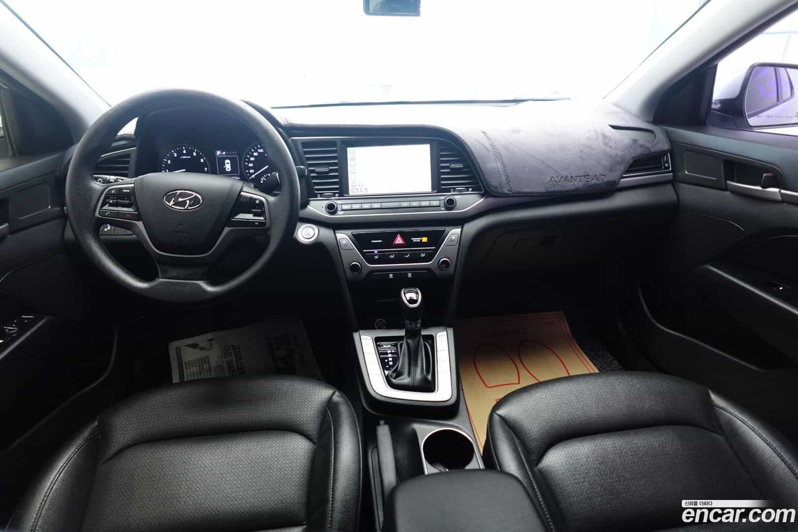 AVANTE Hyundai 2018.5-INNER-007