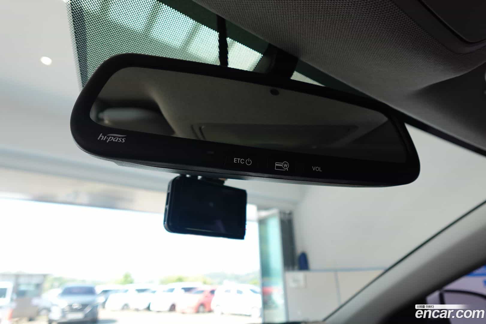 AVANTE Hyundai 2018.5-OPTION-017