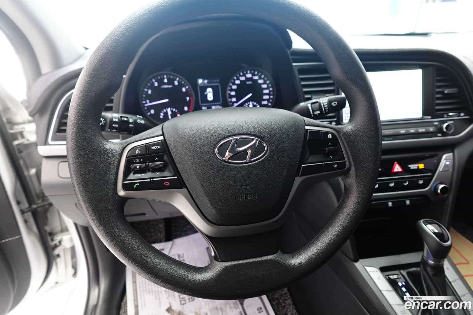 AVANTE Hyundai 2018.5-OPTION-020