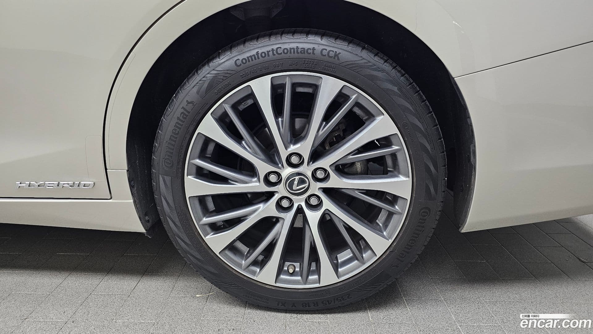 Main__Slider__Photo:ES Lexus 2018.9-20