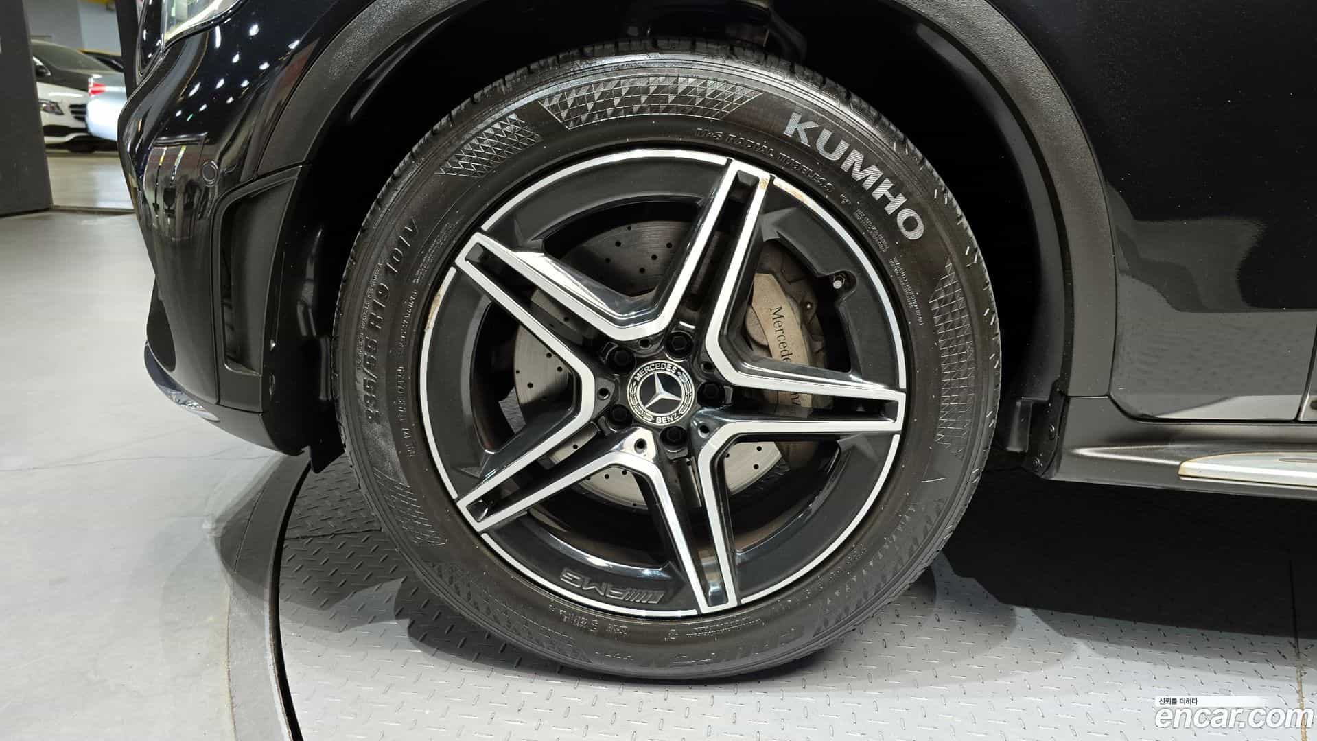 GLC-Class Mercedes-Benz 2020.4-OUTER-005