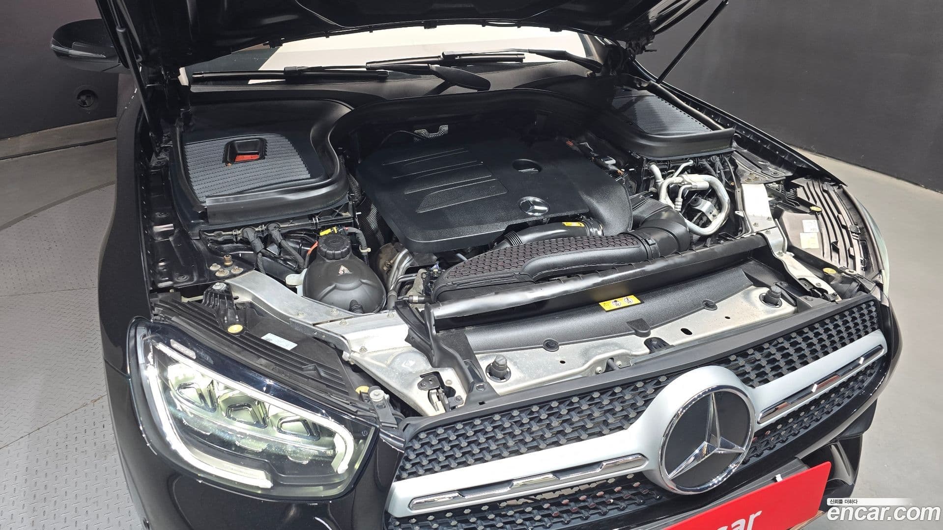 Main__Slider__Photo:GLC-Class Mercedes-Benz 2020.4-5