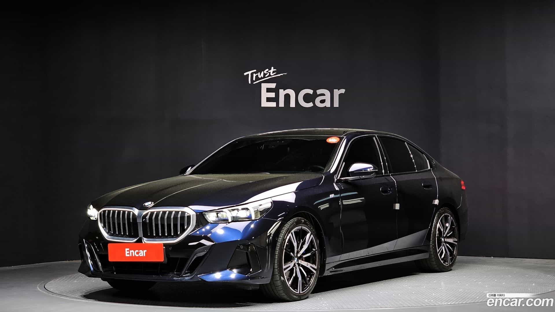 5-Series BMW 2024.8-OUTER-001