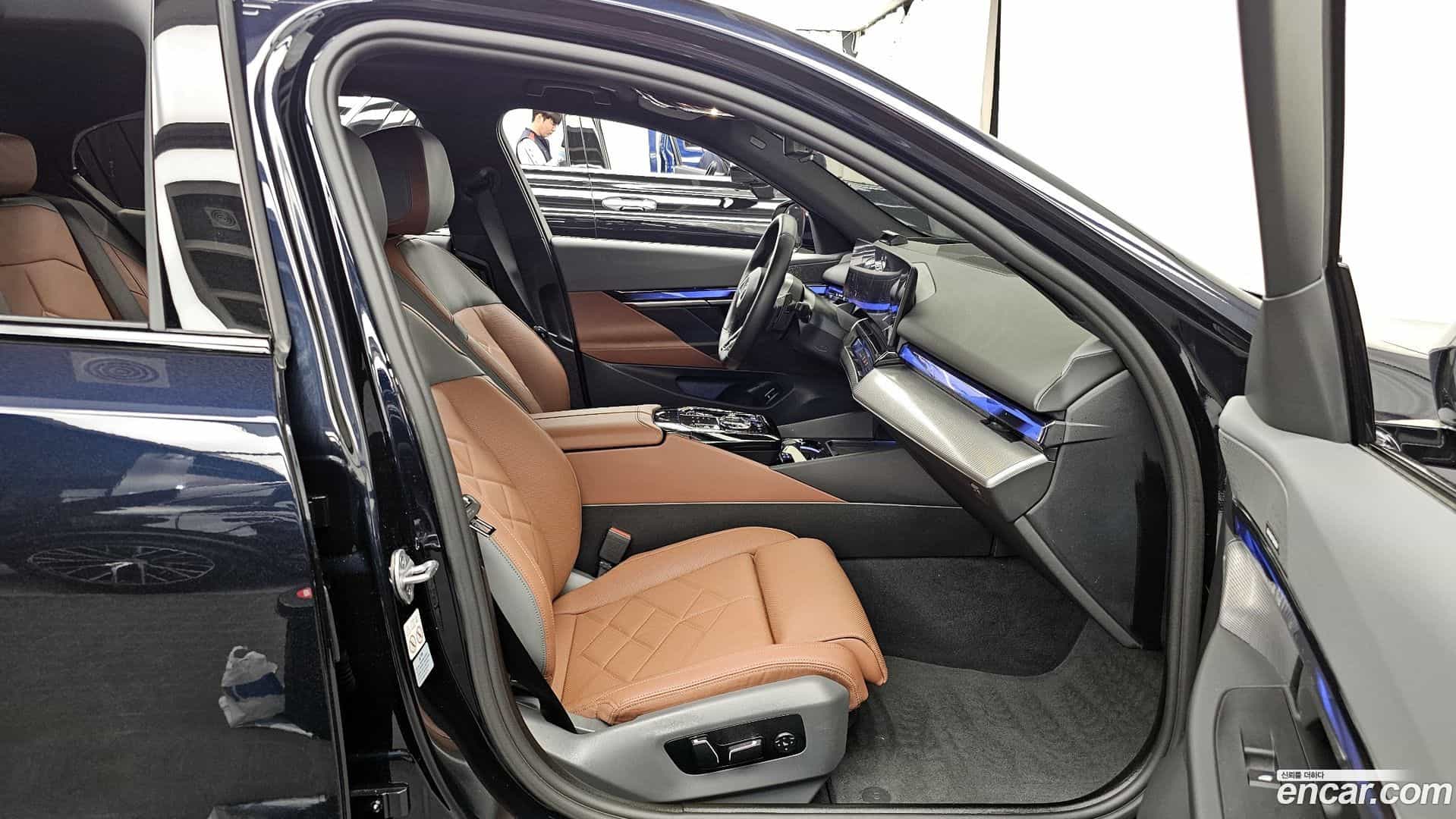 5-Series BMW 2024.8-OPTION-015