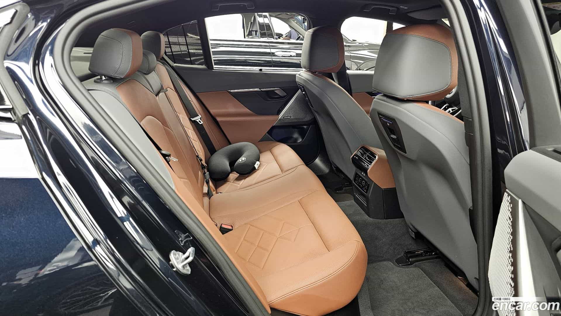 5-Series BMW 2024.8-OPTION-016