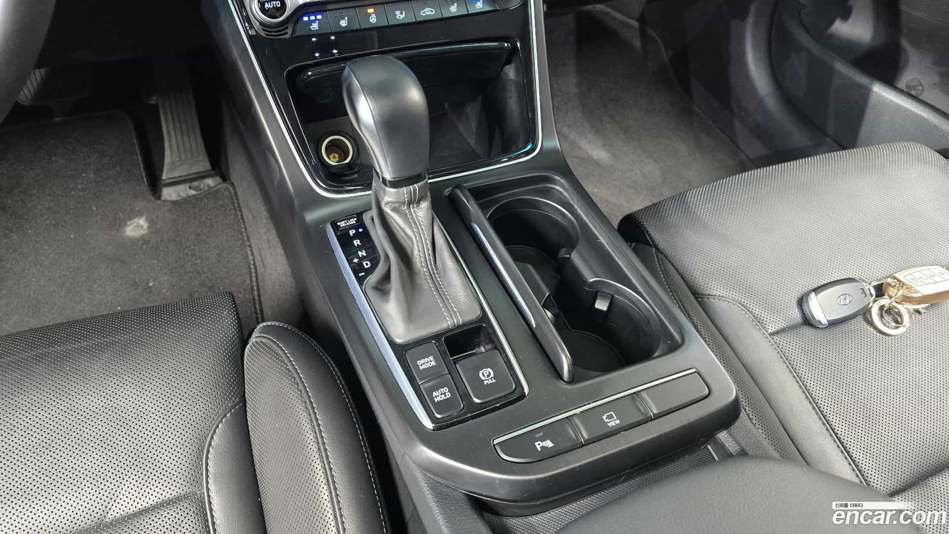 Grandeur Hyundai 2018.6-INNER-009