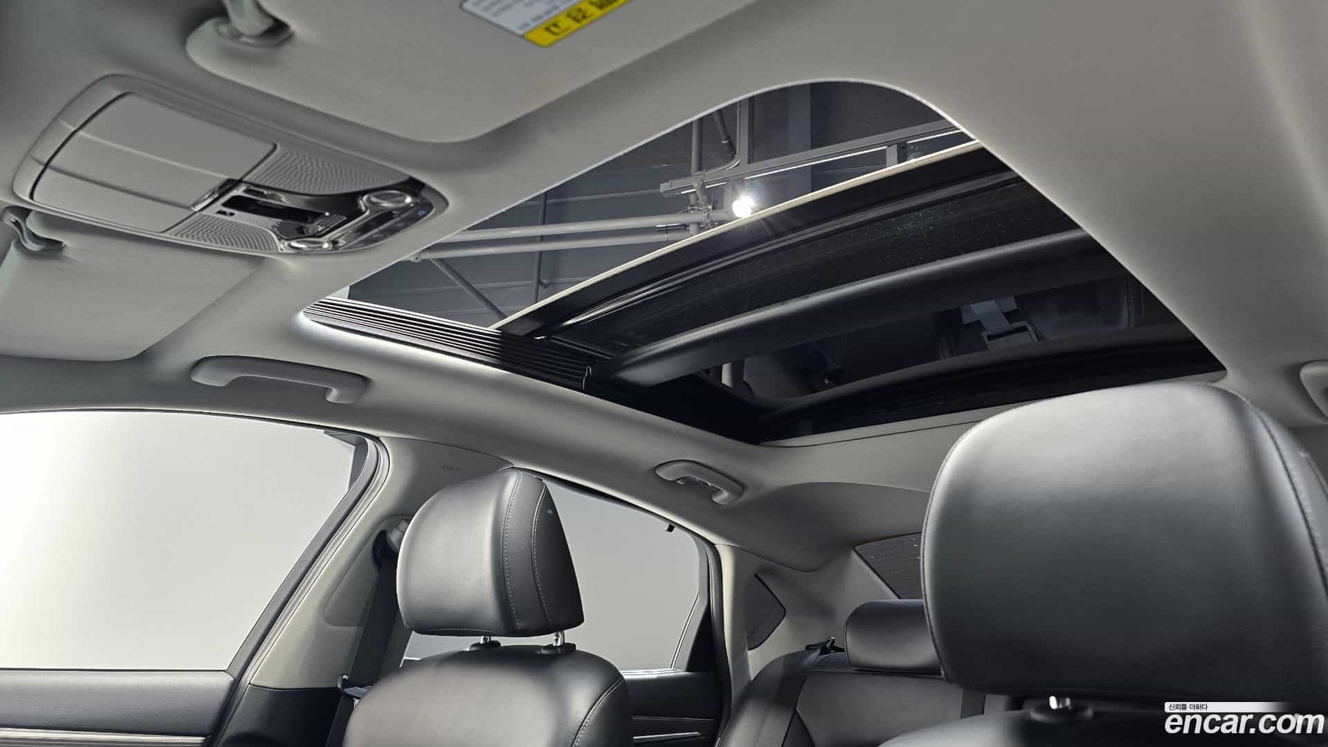 Grandeur Hyundai 2018.6-OPTION-023