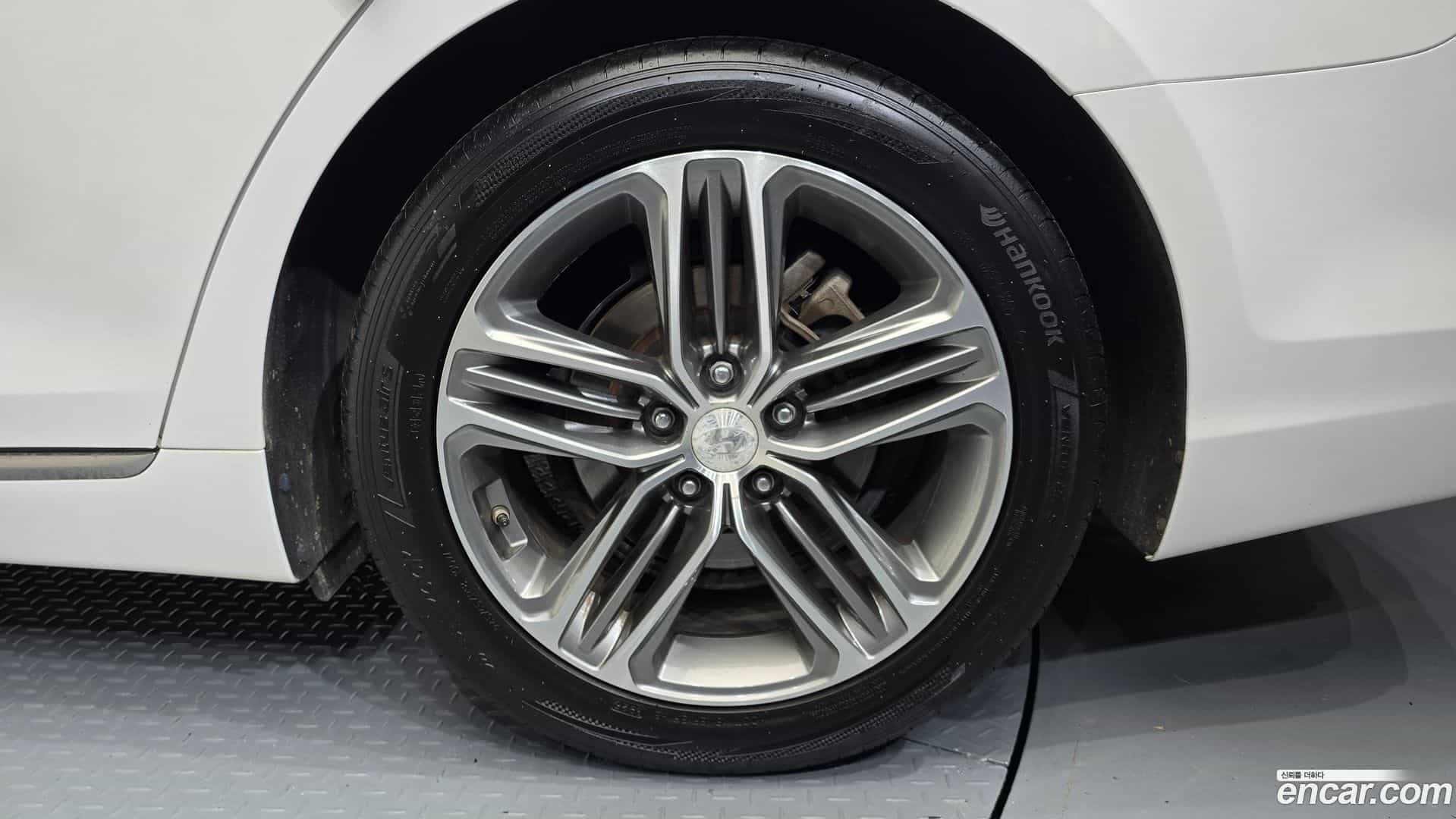 Grandeur Hyundai 2018.6-OUTER-031