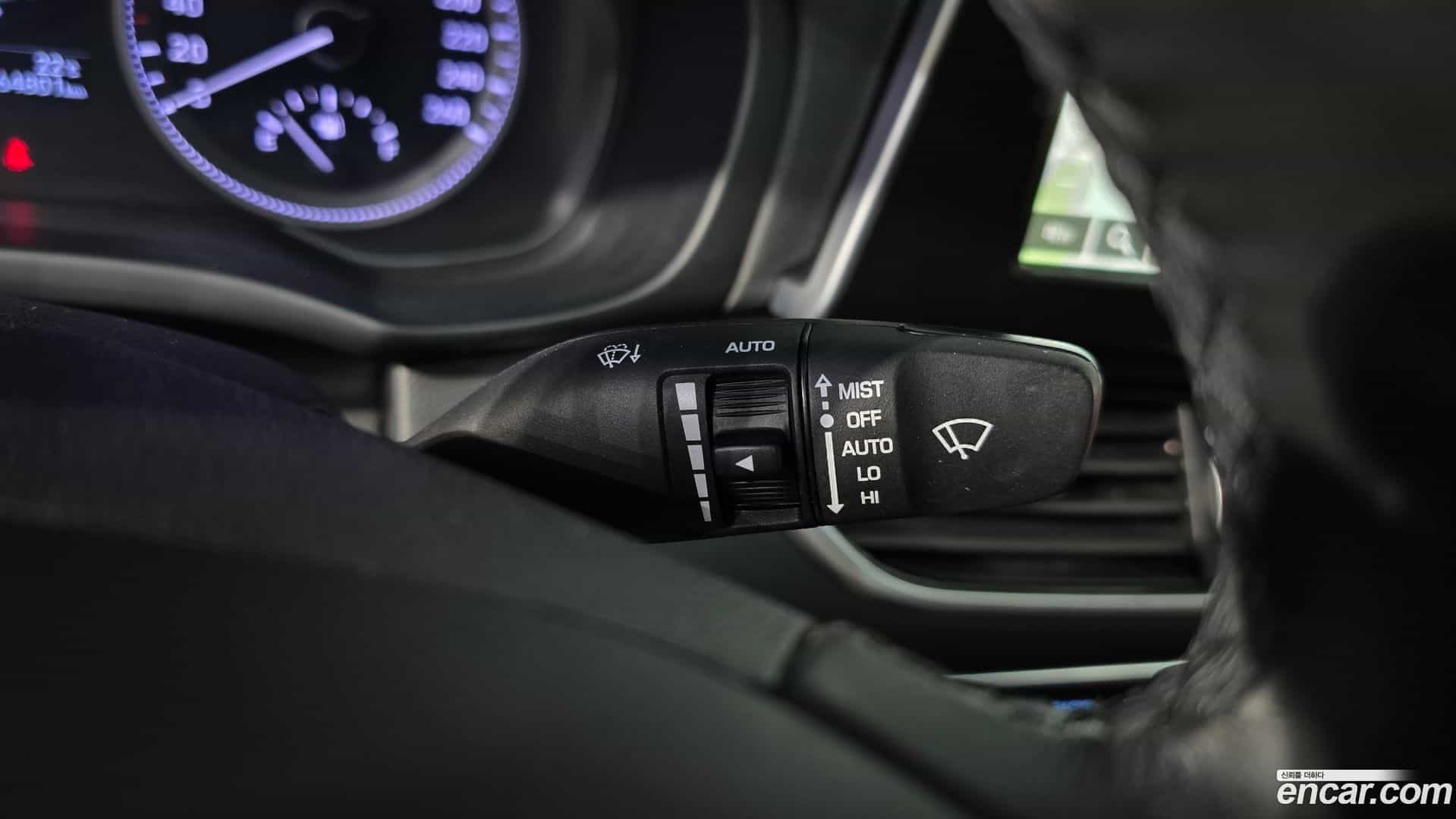 Grandeur Hyundai 2018.6-OPTION-041