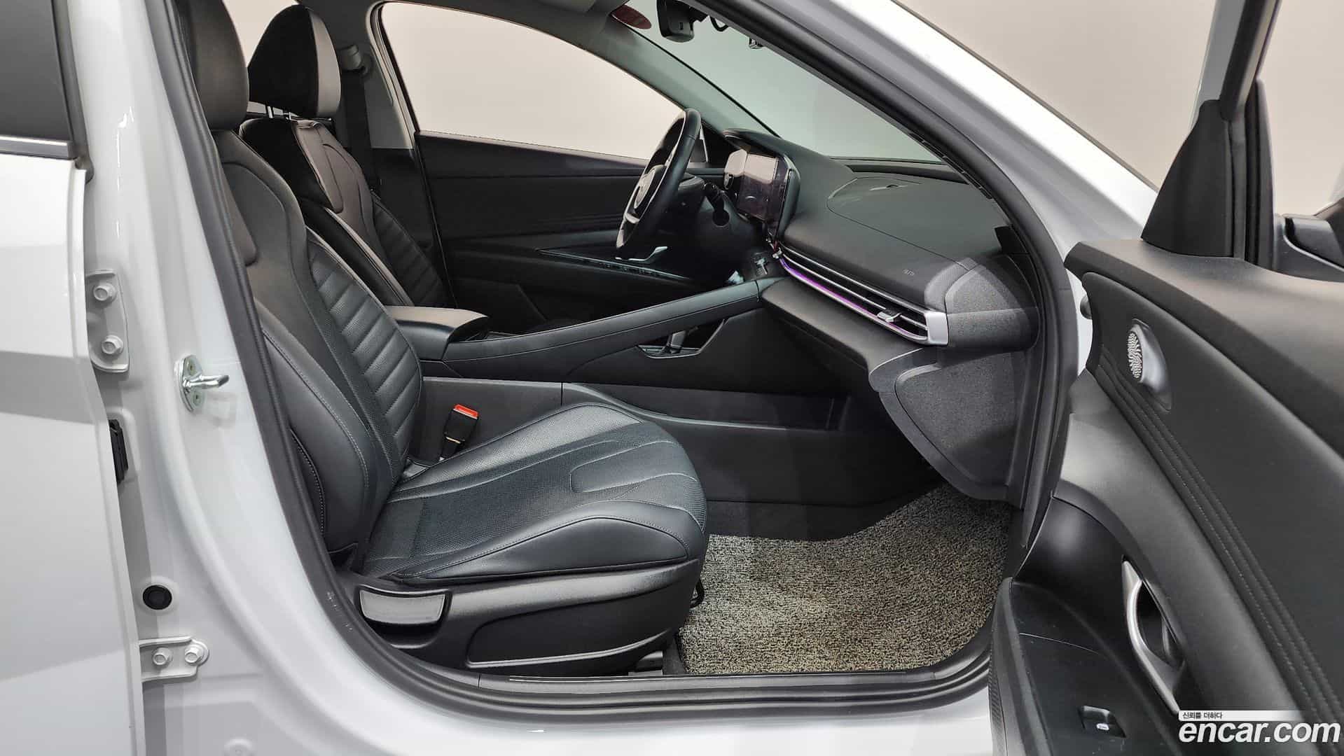 AVANTE Hyundai 2020.8-INNER-036