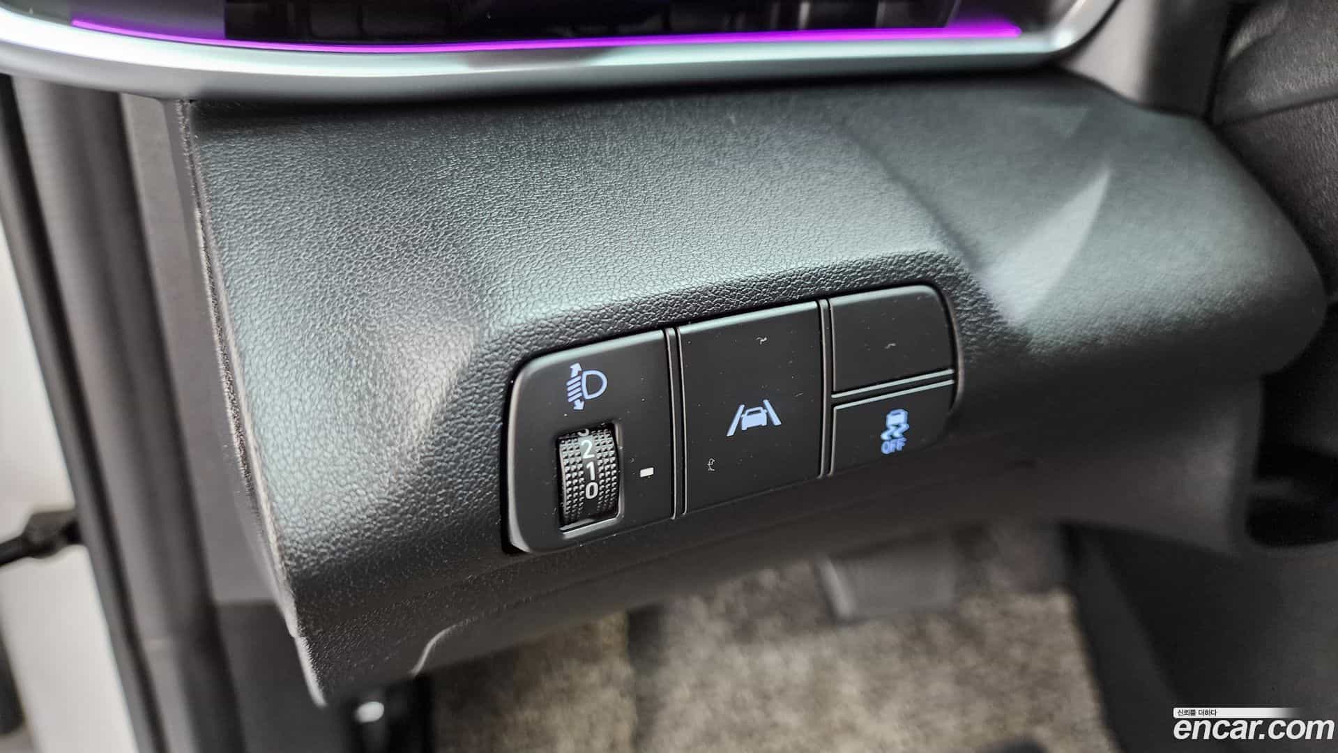 AVANTE Hyundai 2020.8-OPTION-041