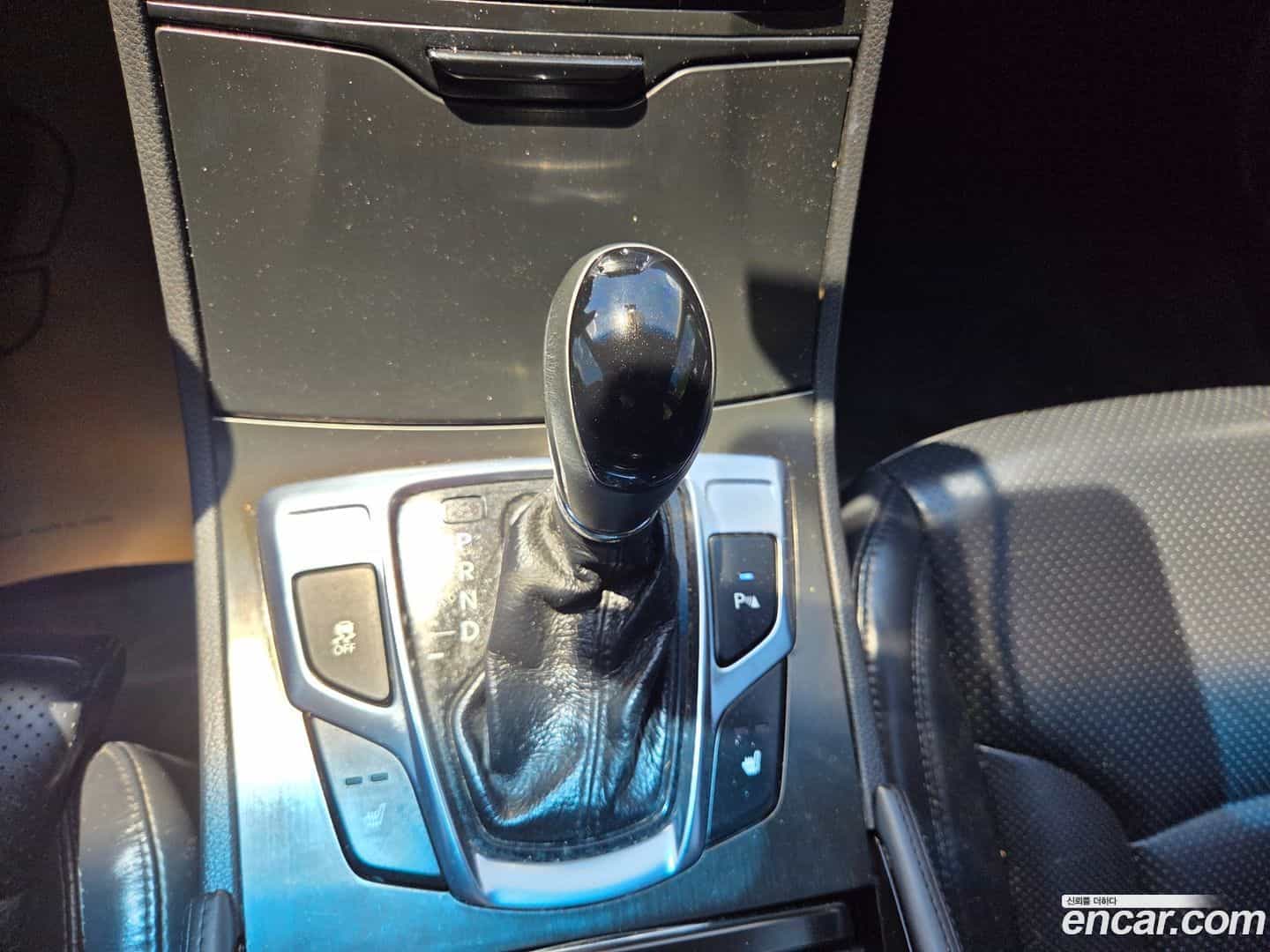 Grandeur Hyundai 2015.0-OPTION-020