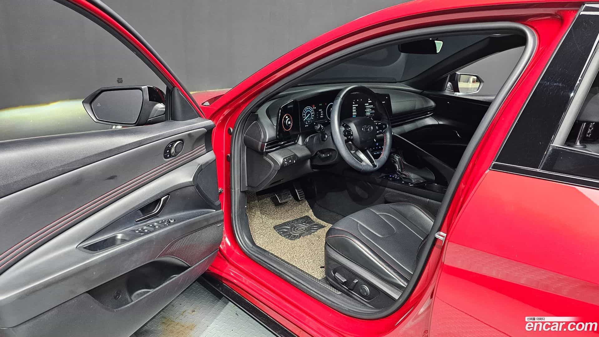 AVANTE Hyundai 2023.1-INNER-036