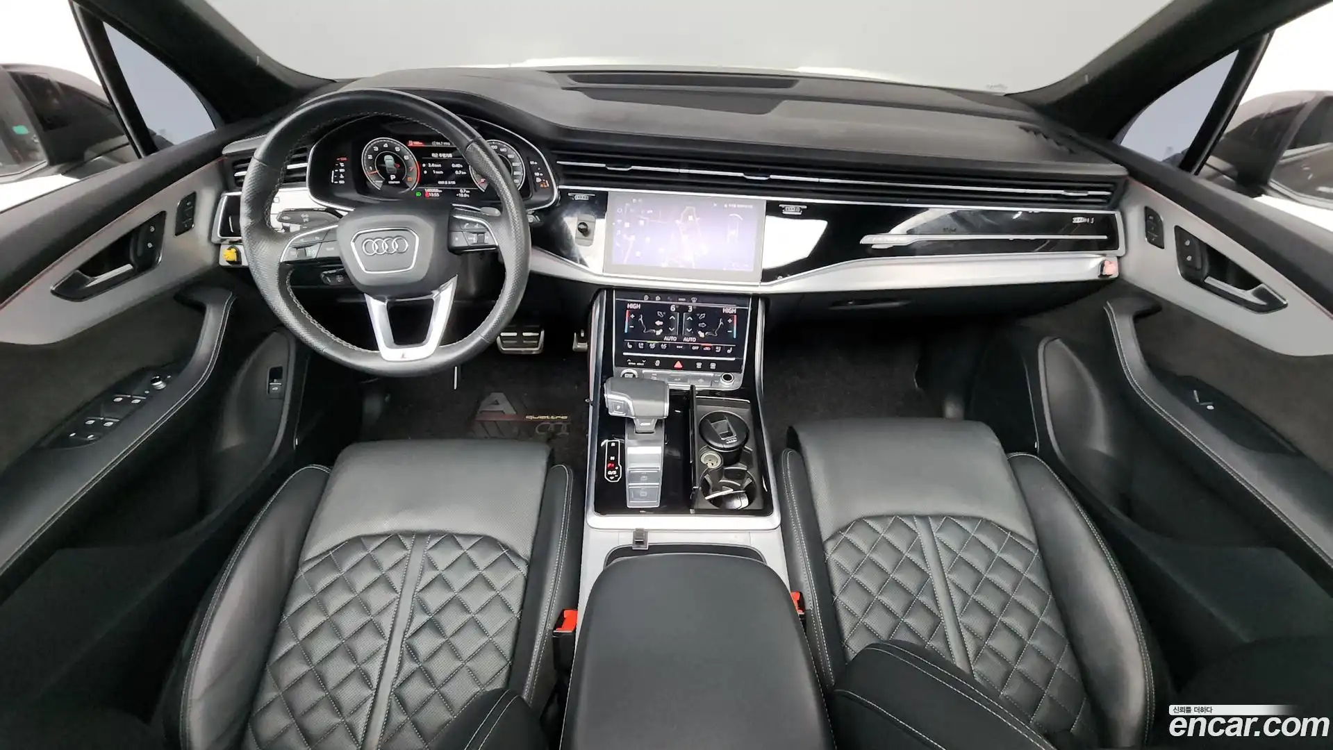 Q7 Audi 2021.1-INNER-007