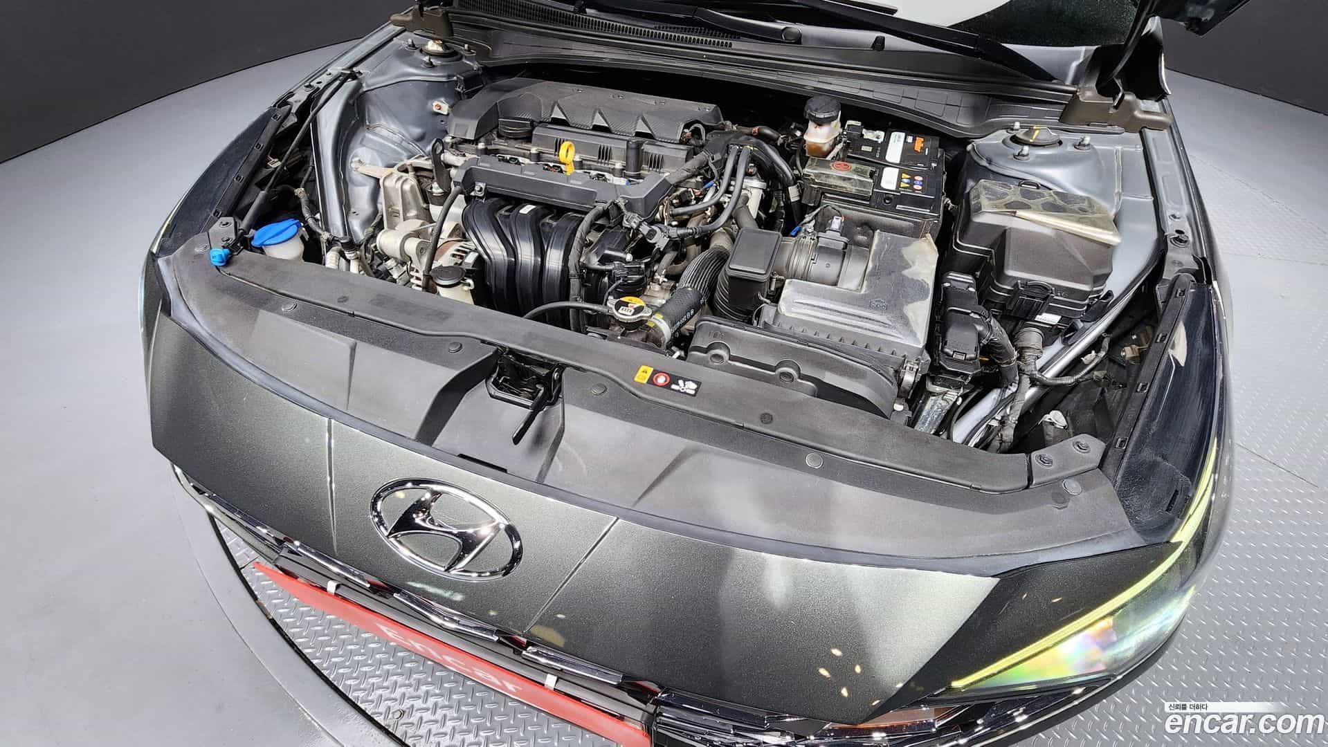 AVANTE Hyundai 2020.6-OUTER-006
