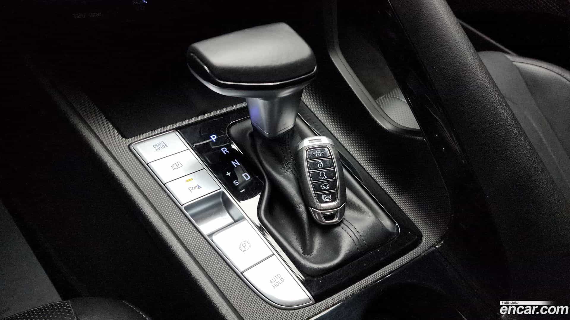 AVANTE Hyundai 2020.6-INNER-009