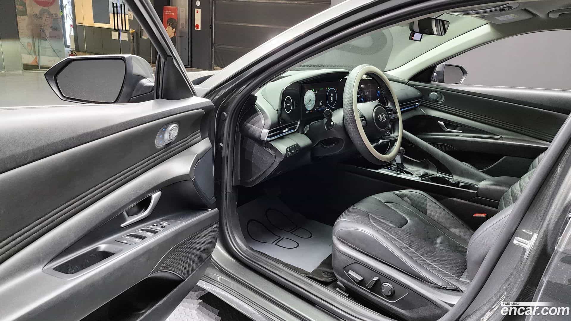 AVANTE Hyundai 2020.6-INNER-010