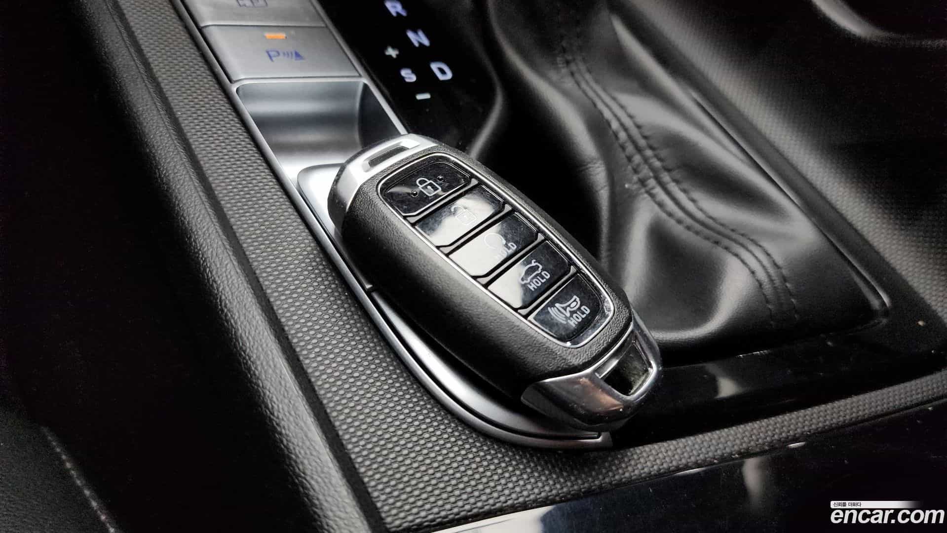 AVANTE Hyundai 2020.6-OPTION-044