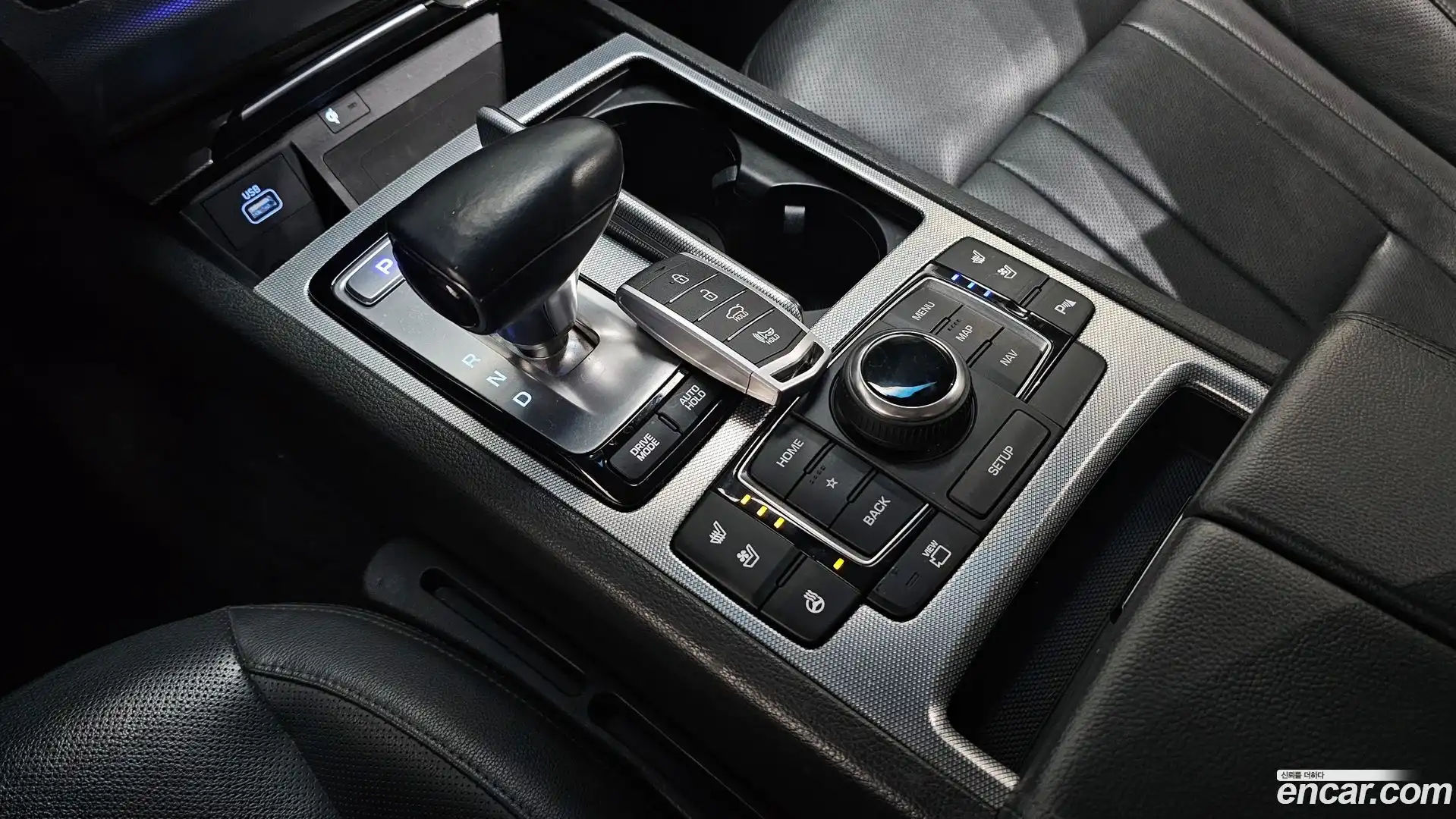 G80 Genesis 2019.0-INNER-009