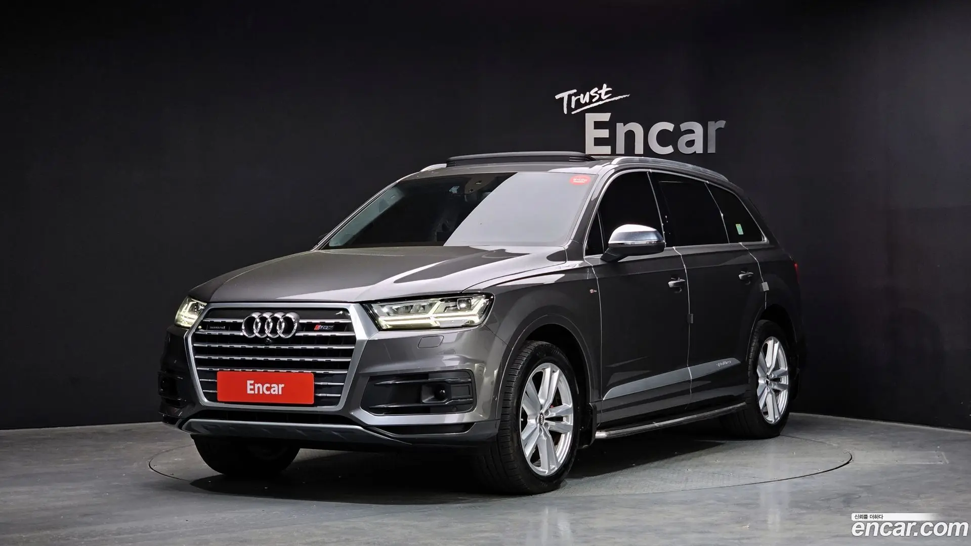 Main__Slider__Photo:Q7 Audi 2019.8-0