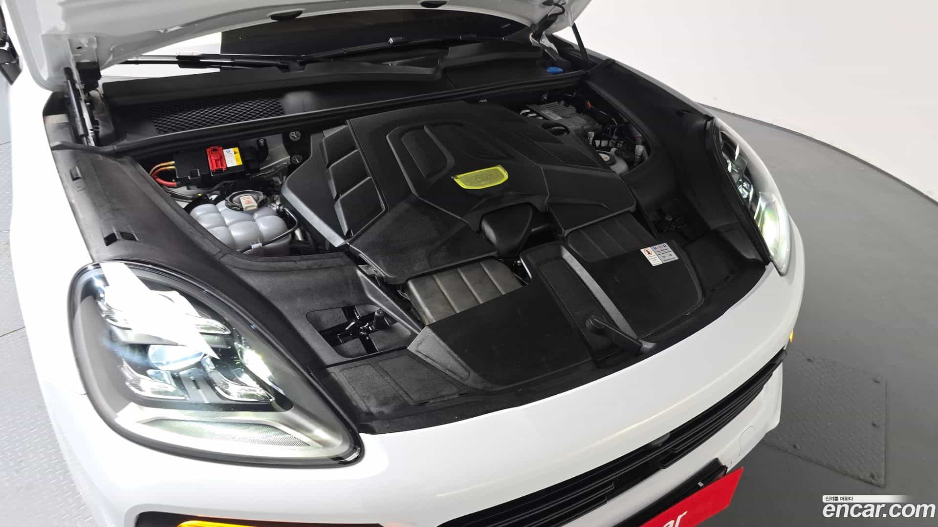 Cayenne Porsche 2021.2-OUTER-006