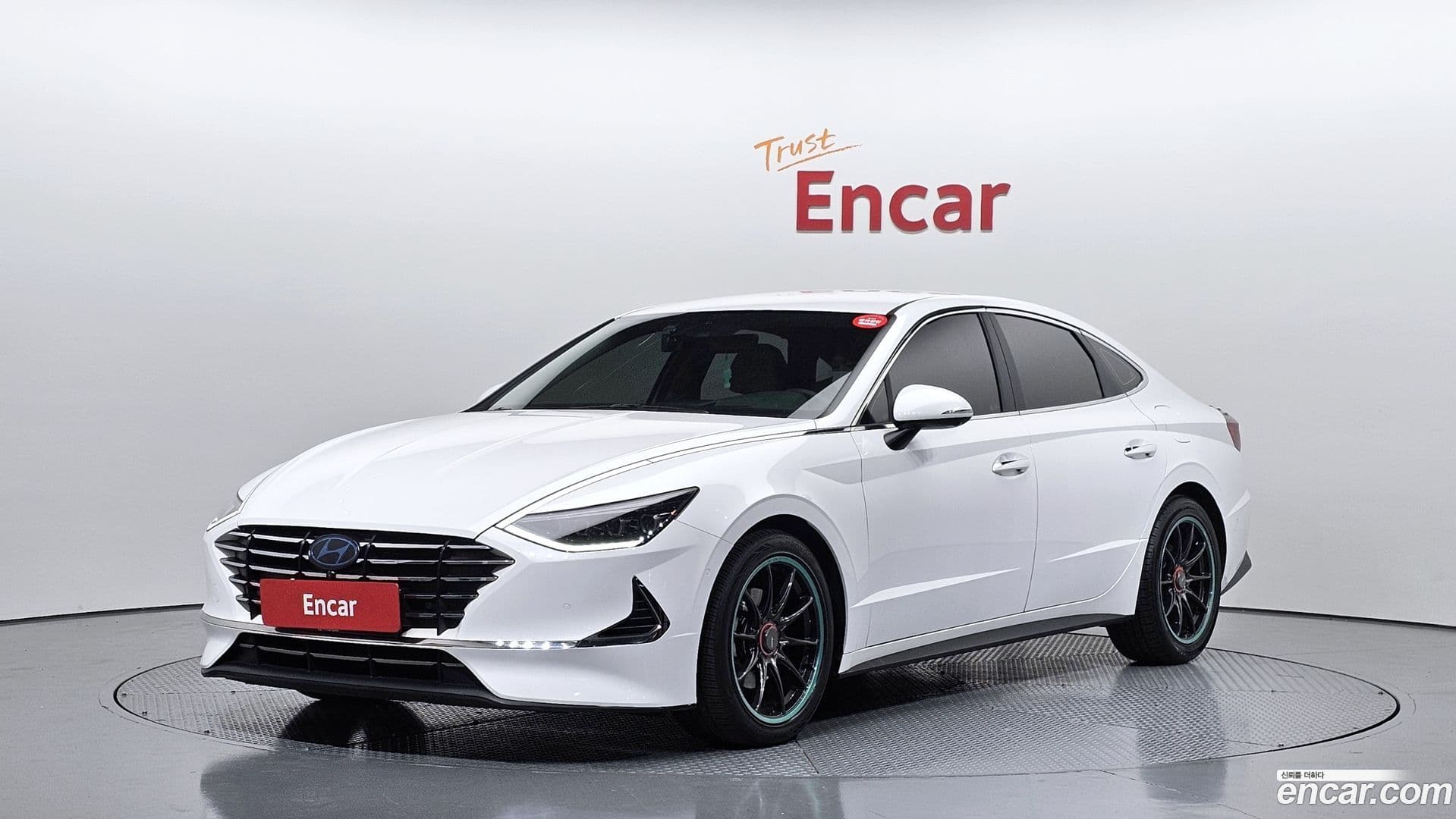 Main__Slider__Photo:Sonata Hyundai 2019.8-0
