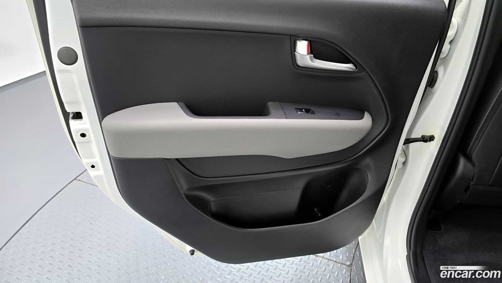 RAY Kia 2022.6-INNER-035