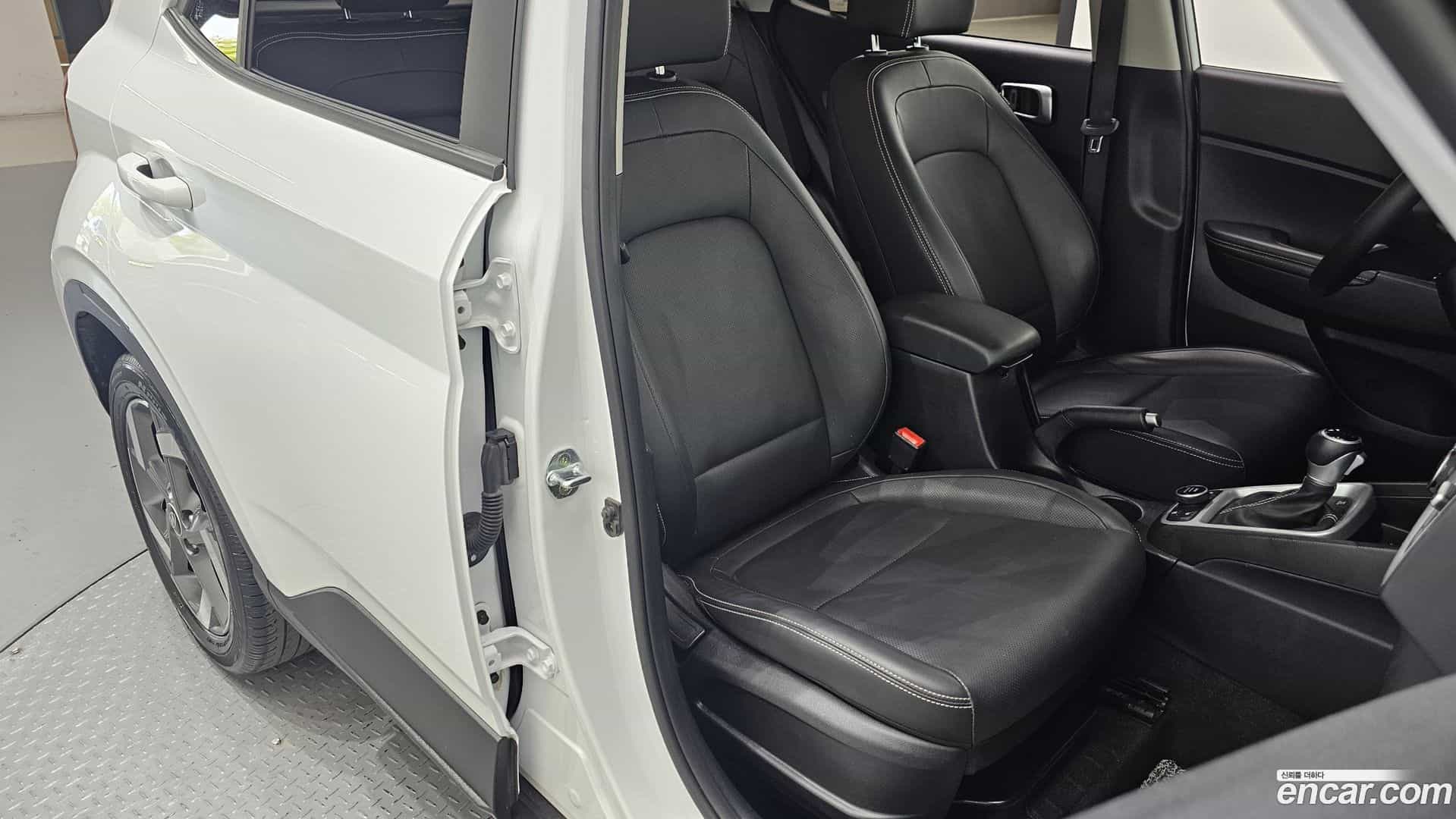 Venue Hyundai 2022.2-OPTION-015