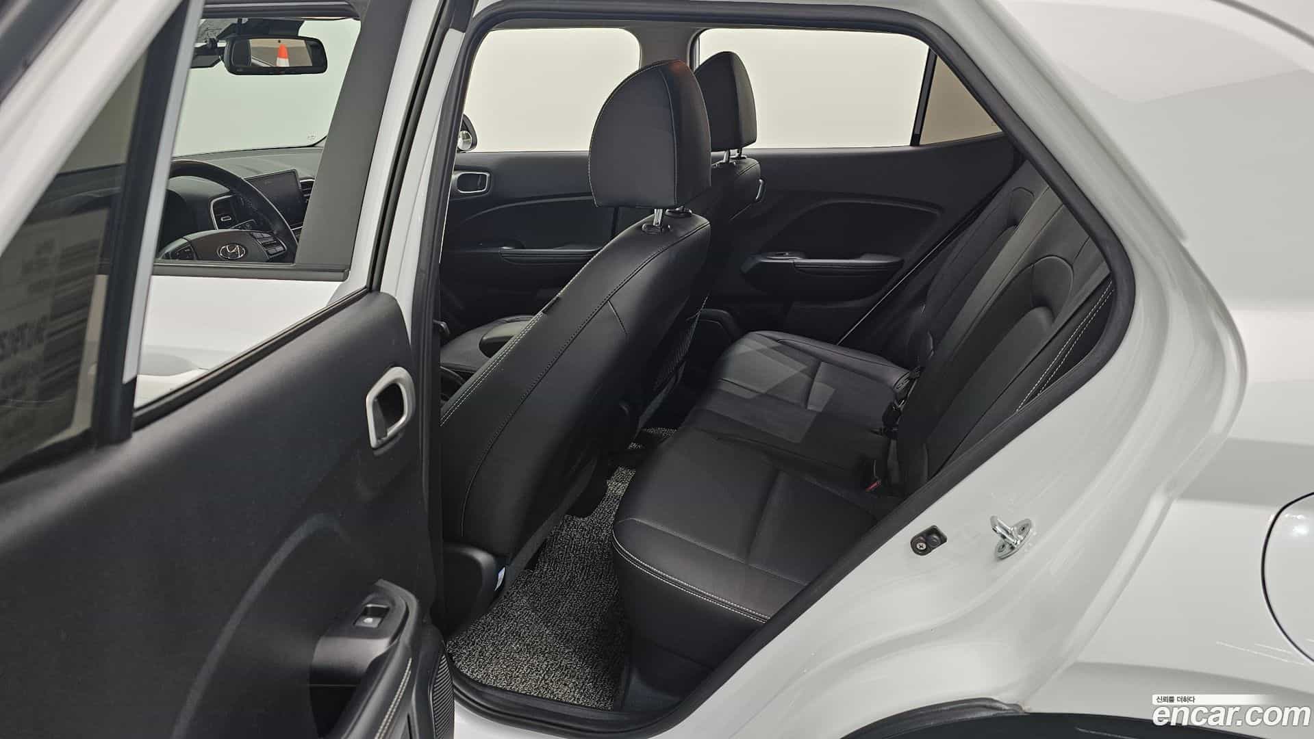 Venue Hyundai 2022.2-INNER-036