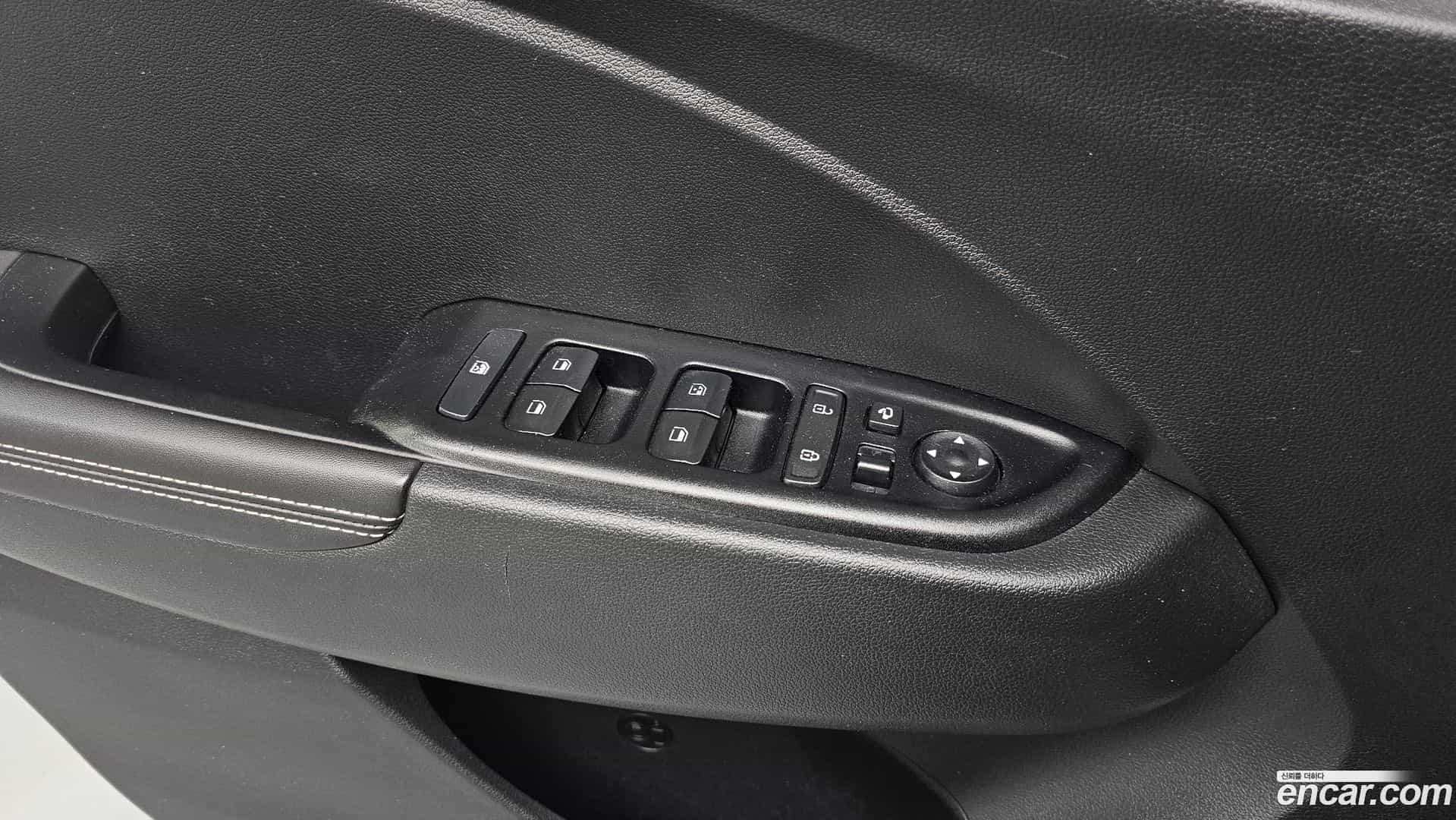 Venue Hyundai 2022.2-OPTION-041
