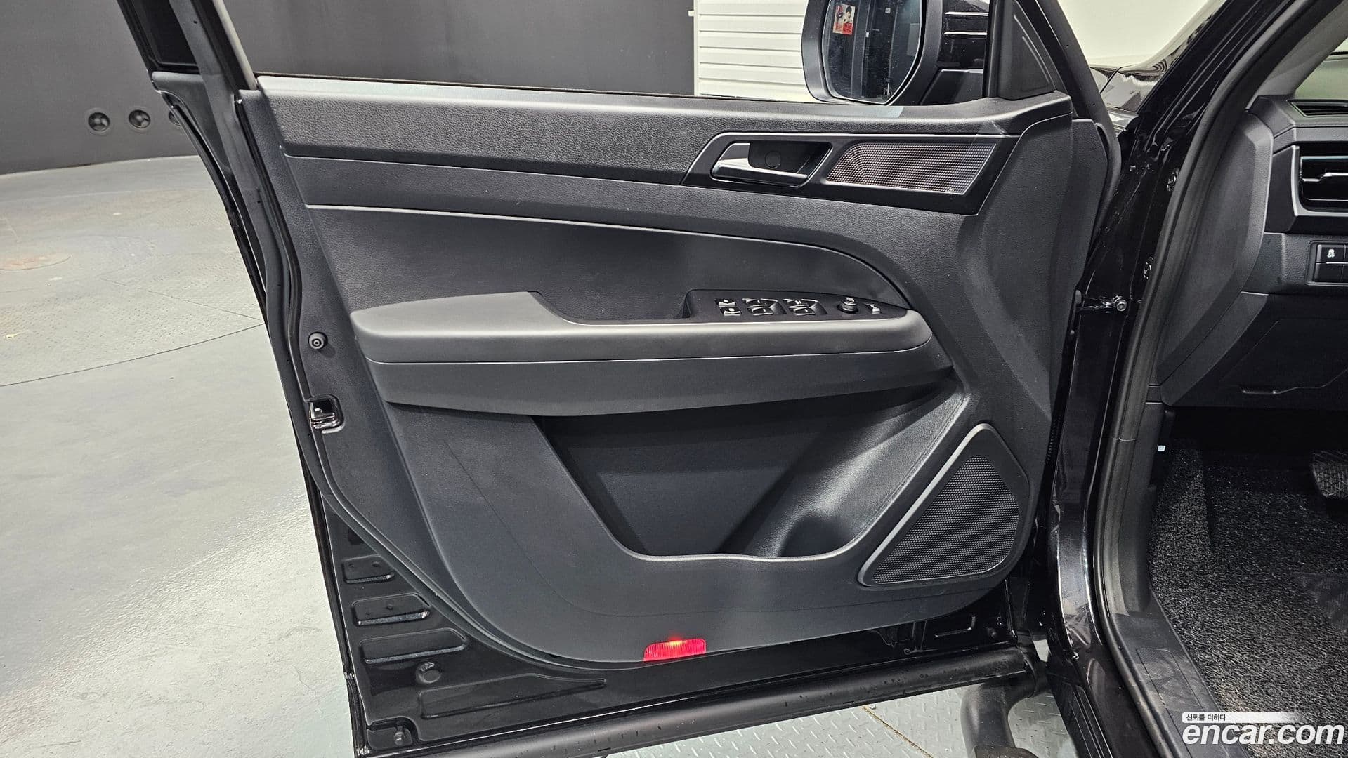 Main__Slider__Photo:Musso KG Mobility 2026.2-23