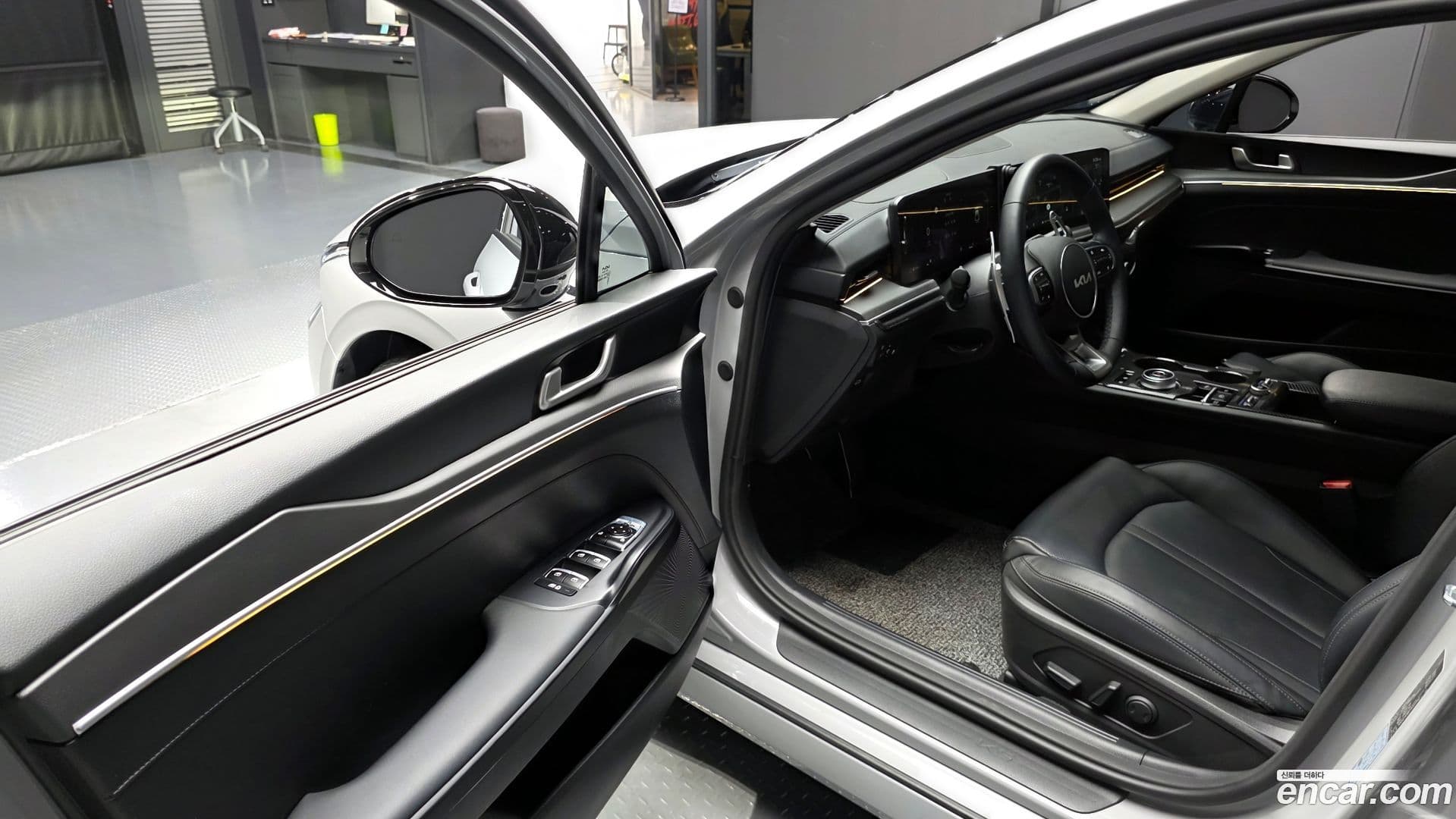 Main__Slider__Photo:K5 Kia 2025.8-9
