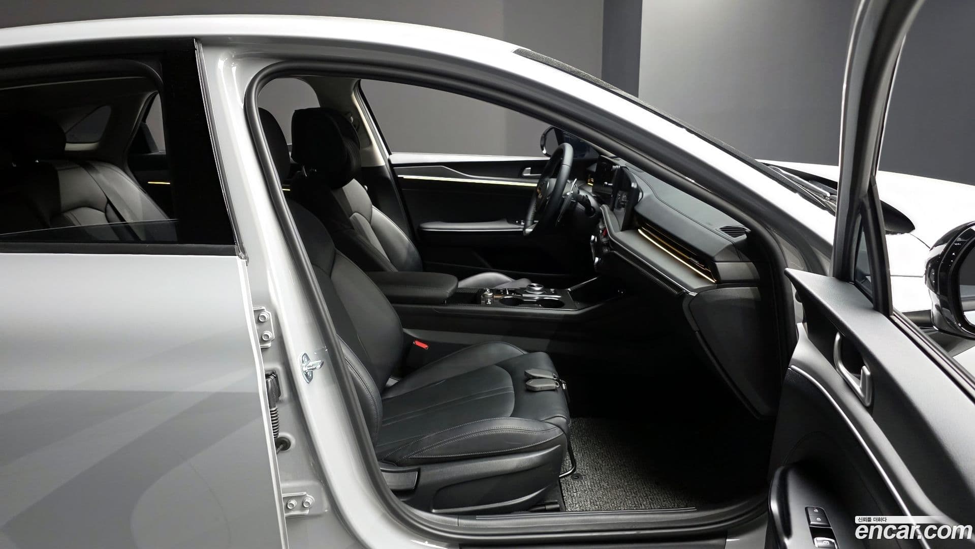 Main__Slider__Photo:K5 Kia 2025.8-11