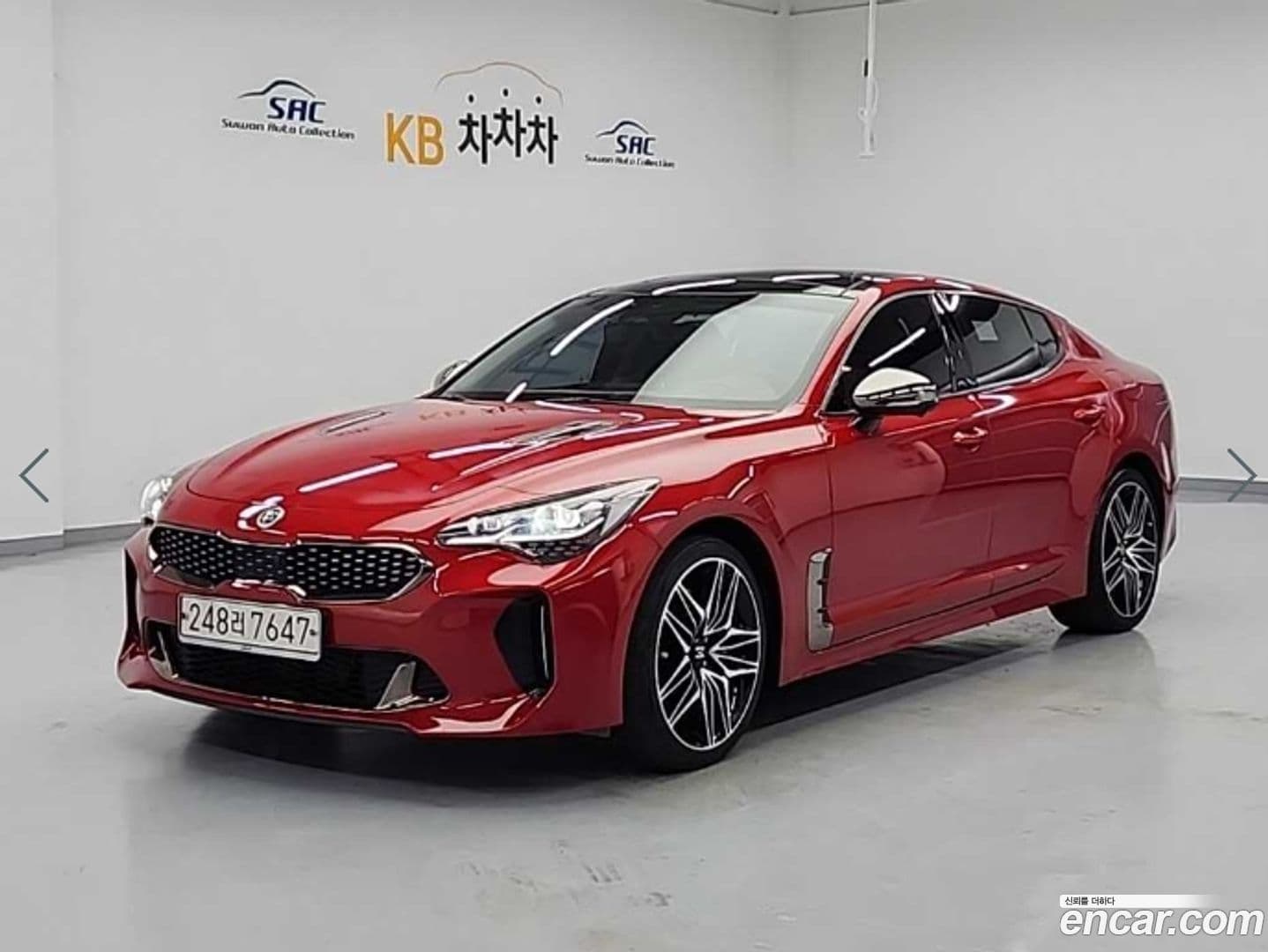 Main__Slider__Photo:Stinger Kia 2020.9-0